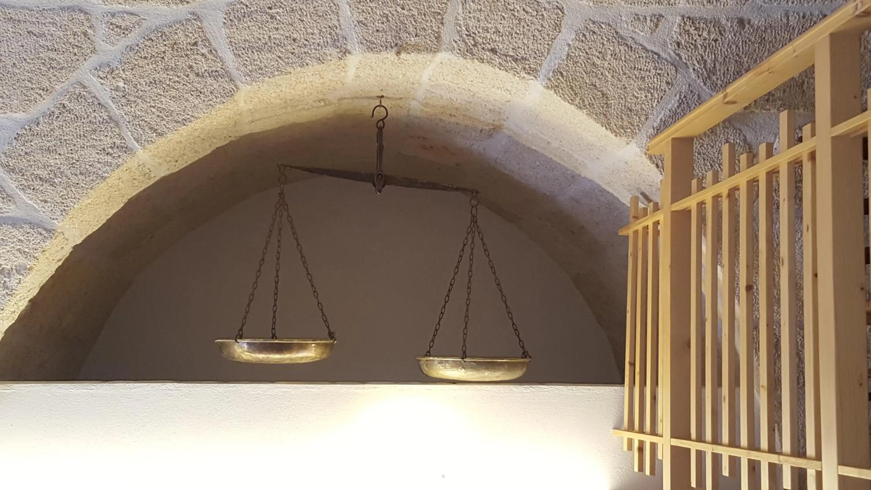 Seating area in Torres Suite