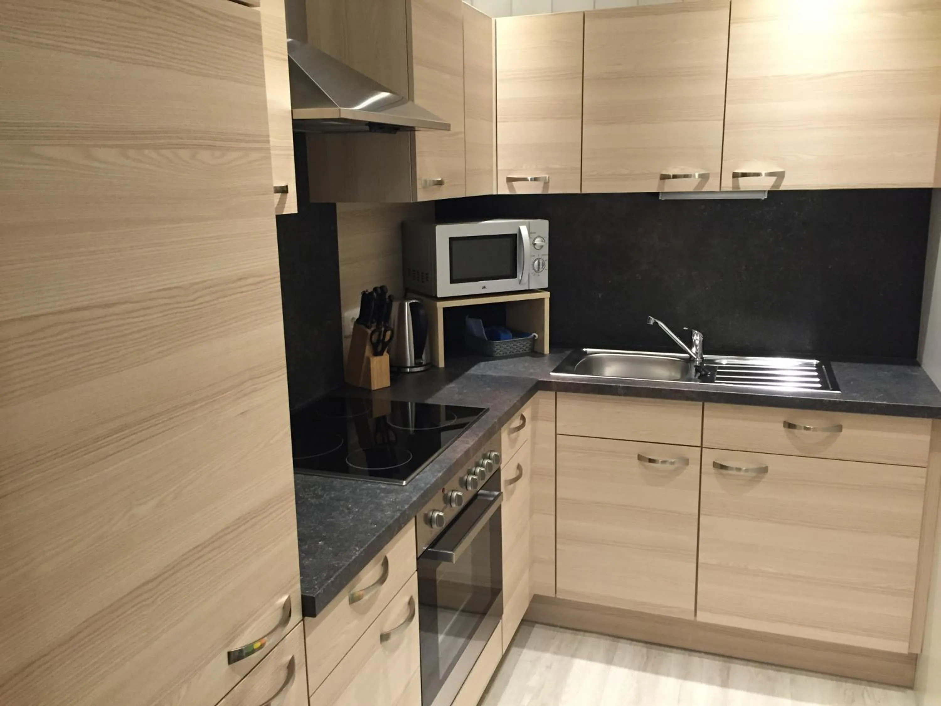 Kitchen or kitchenette in Haus Heimo