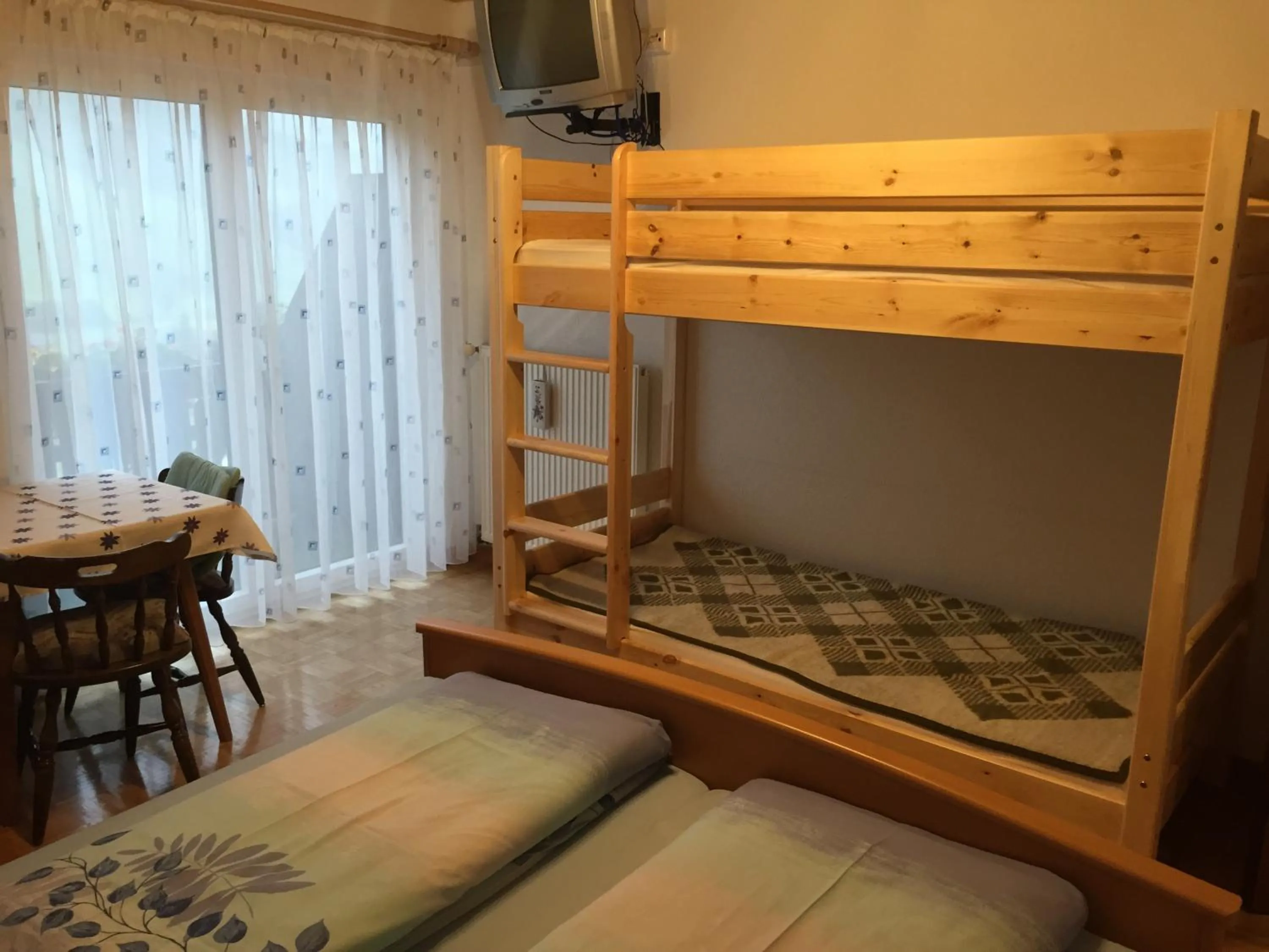 bunk bed, Bed in Haus Heimo