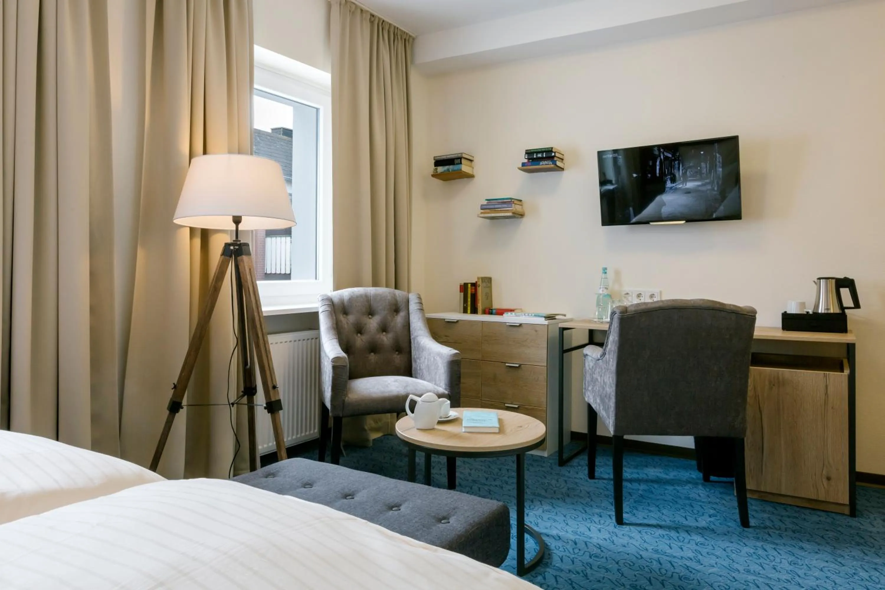 TV and multimedia, Bed in Hotel auf den Hummerklippen