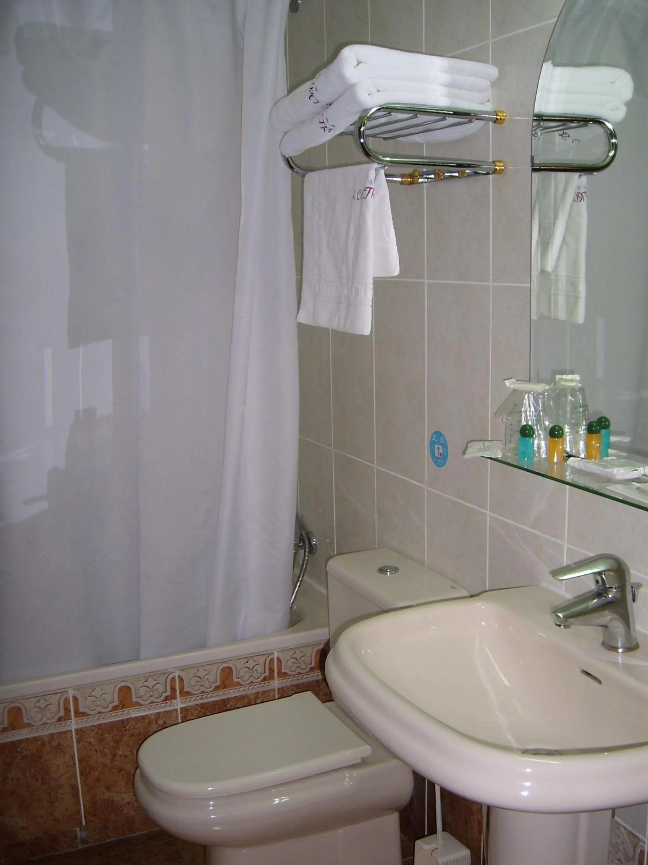 Bathroom in Hostal Centro Sol Madrid