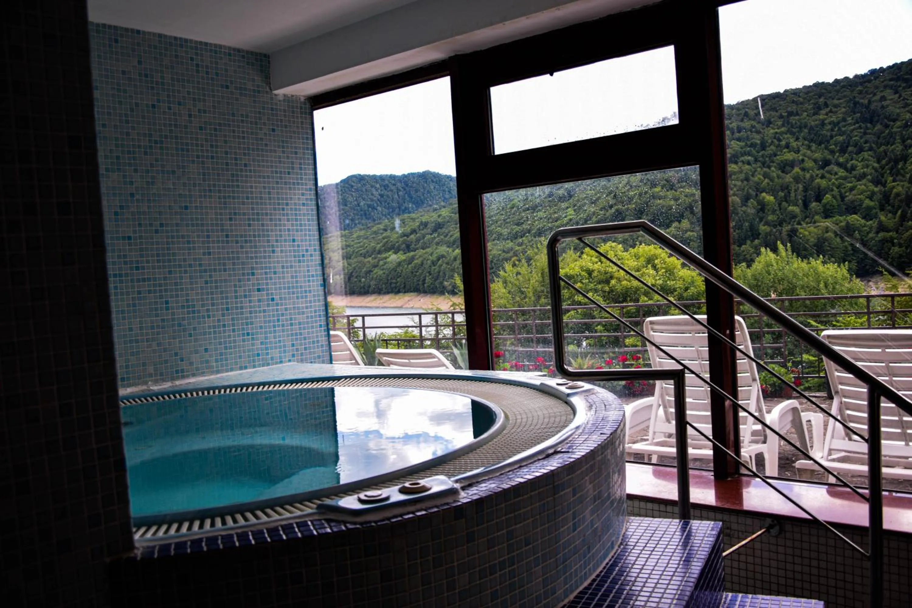 Swimming pool in Hotel Valea cu Pesti