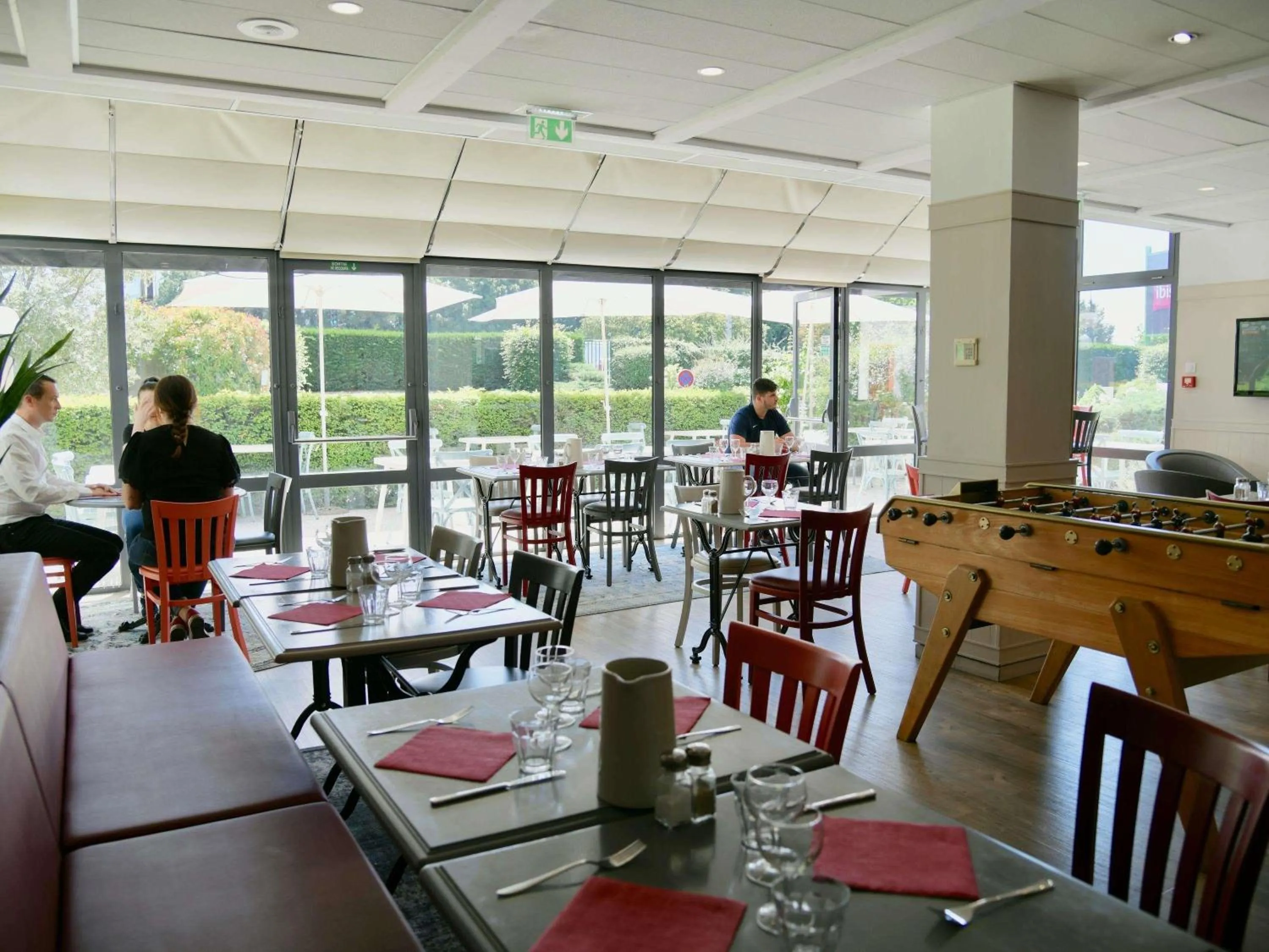 Restaurant/places to eat in Ibis Nantes la Beaujoire Parc Expo