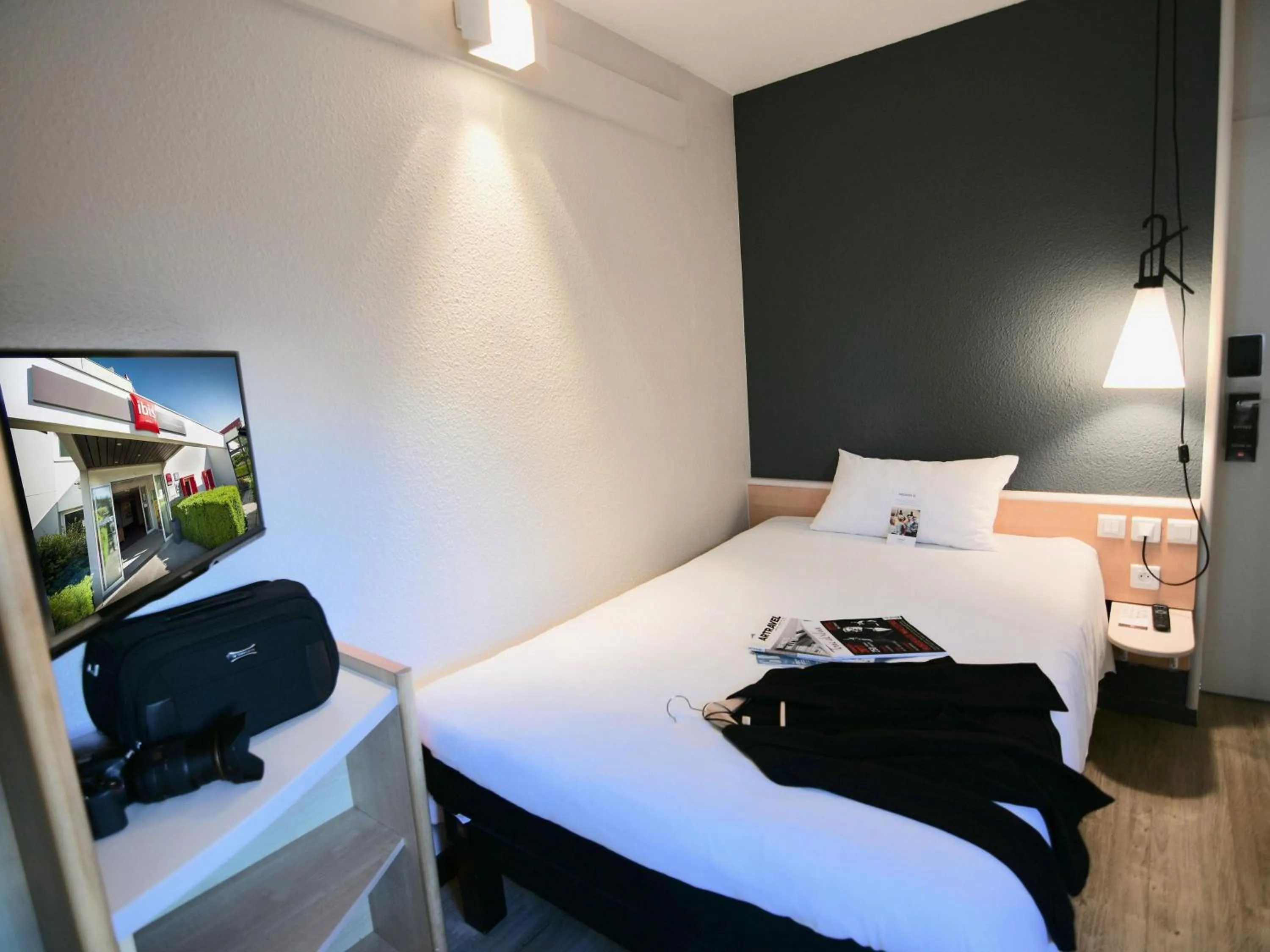 Bedroom, Bed in Ibis Nantes la Beaujoire Parc Expo