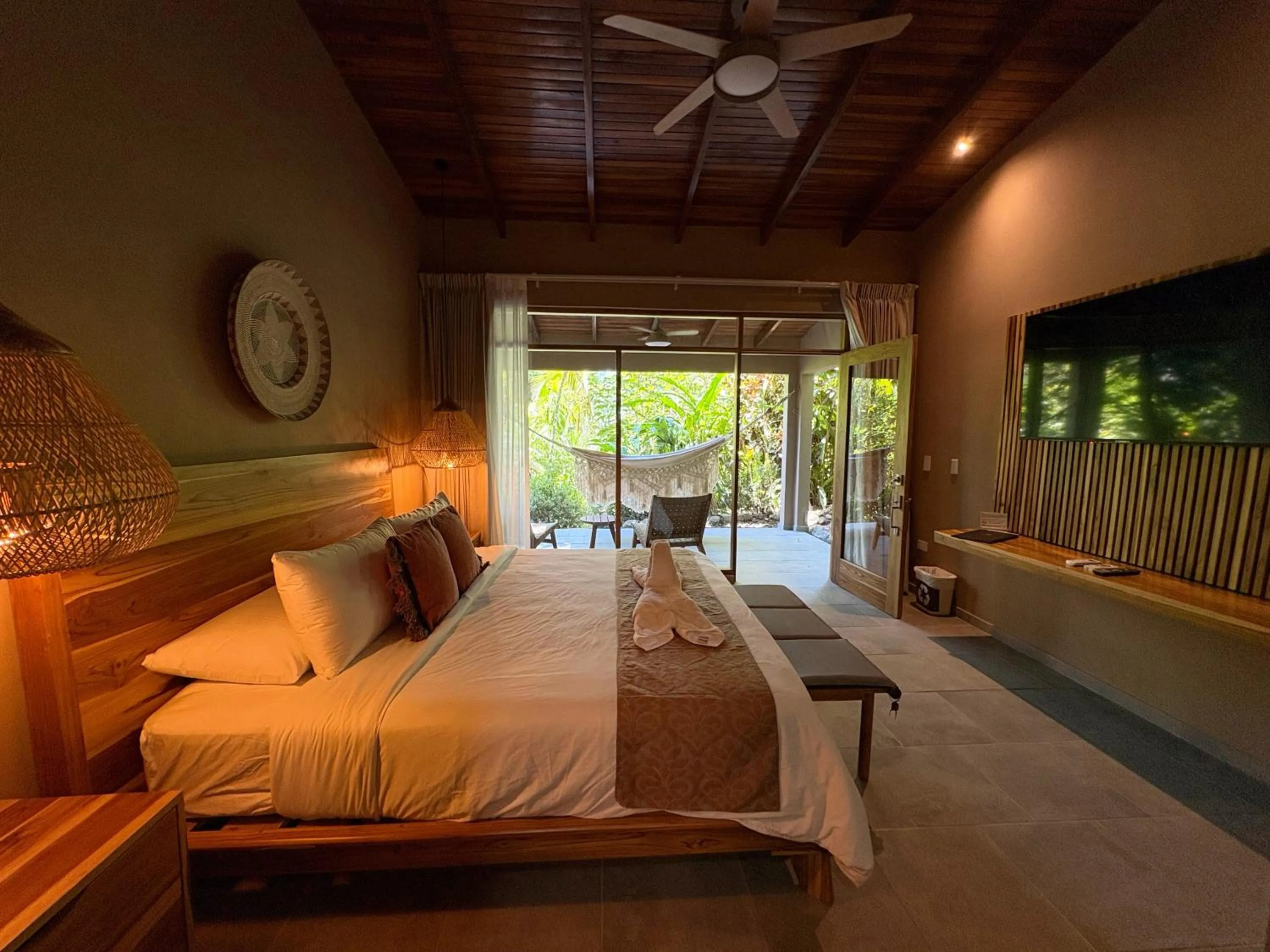 Bed in The Falls at Manuel Antonio