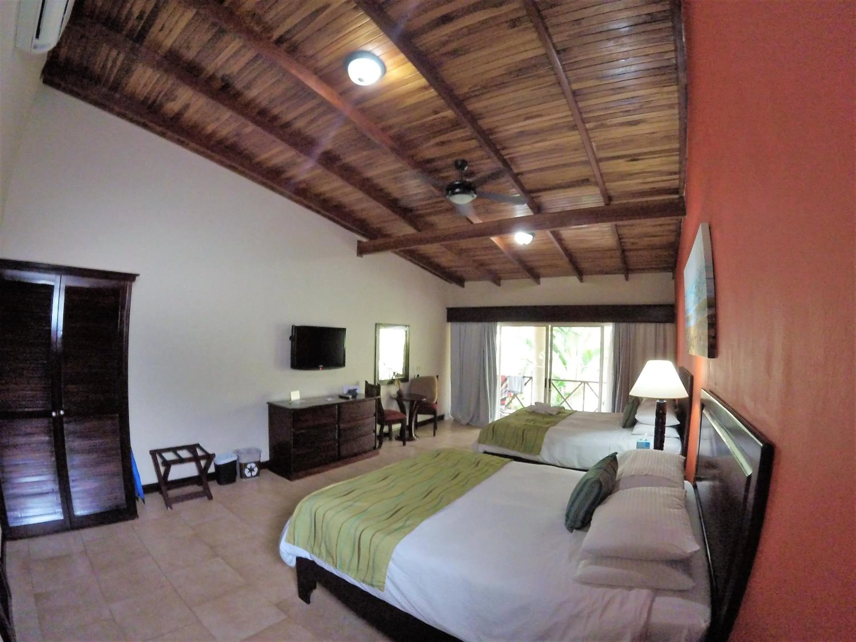 Bed in The Falls at Manuel Antonio