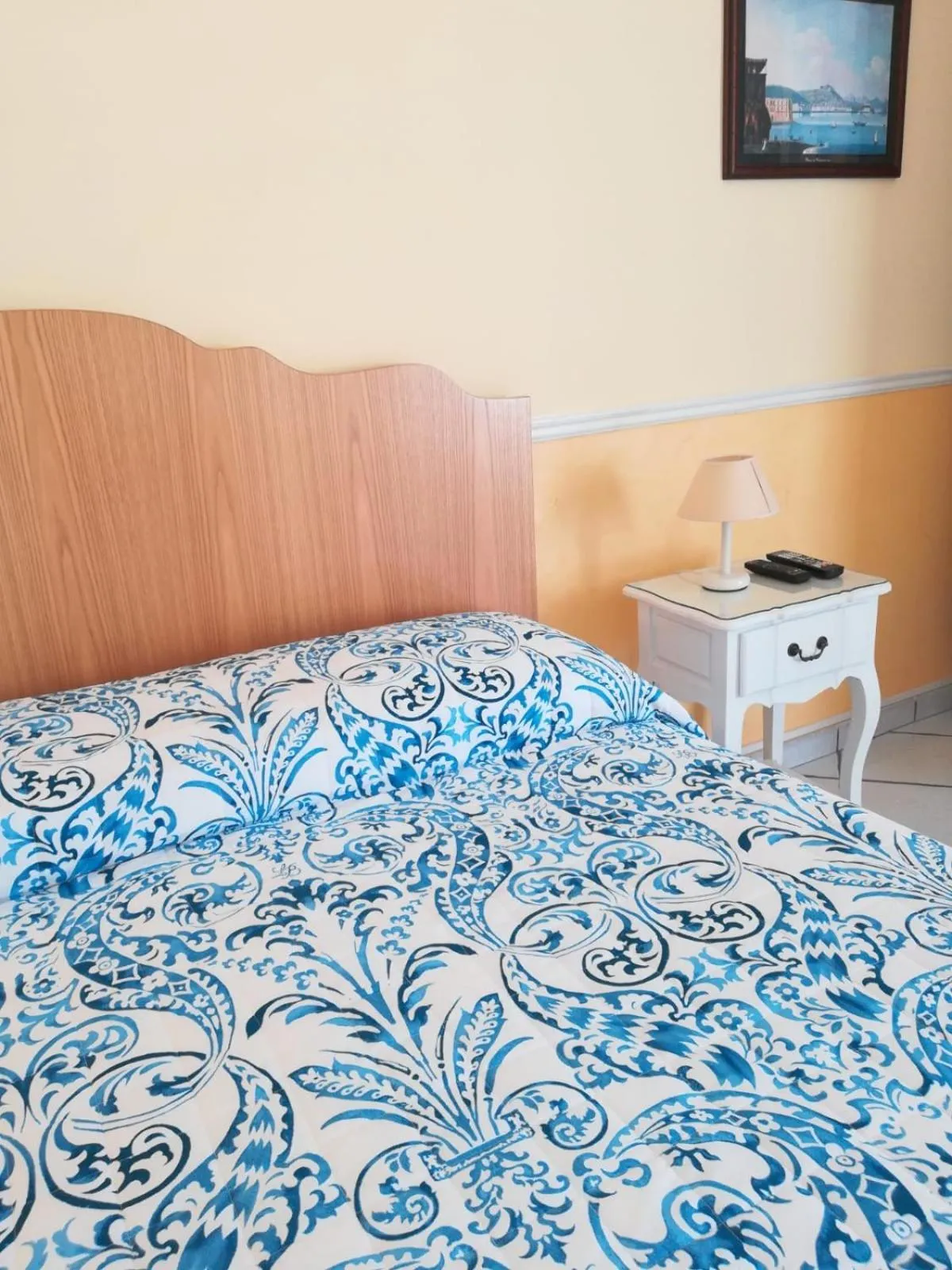 Photo of the whole room, Bed in Santa Lucia 50