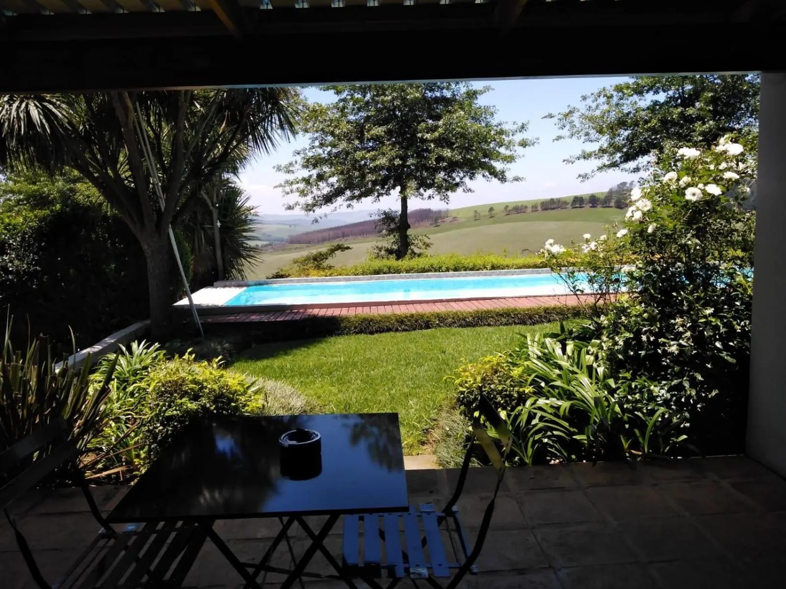 Patio in Mount Shekinah Country Hotel