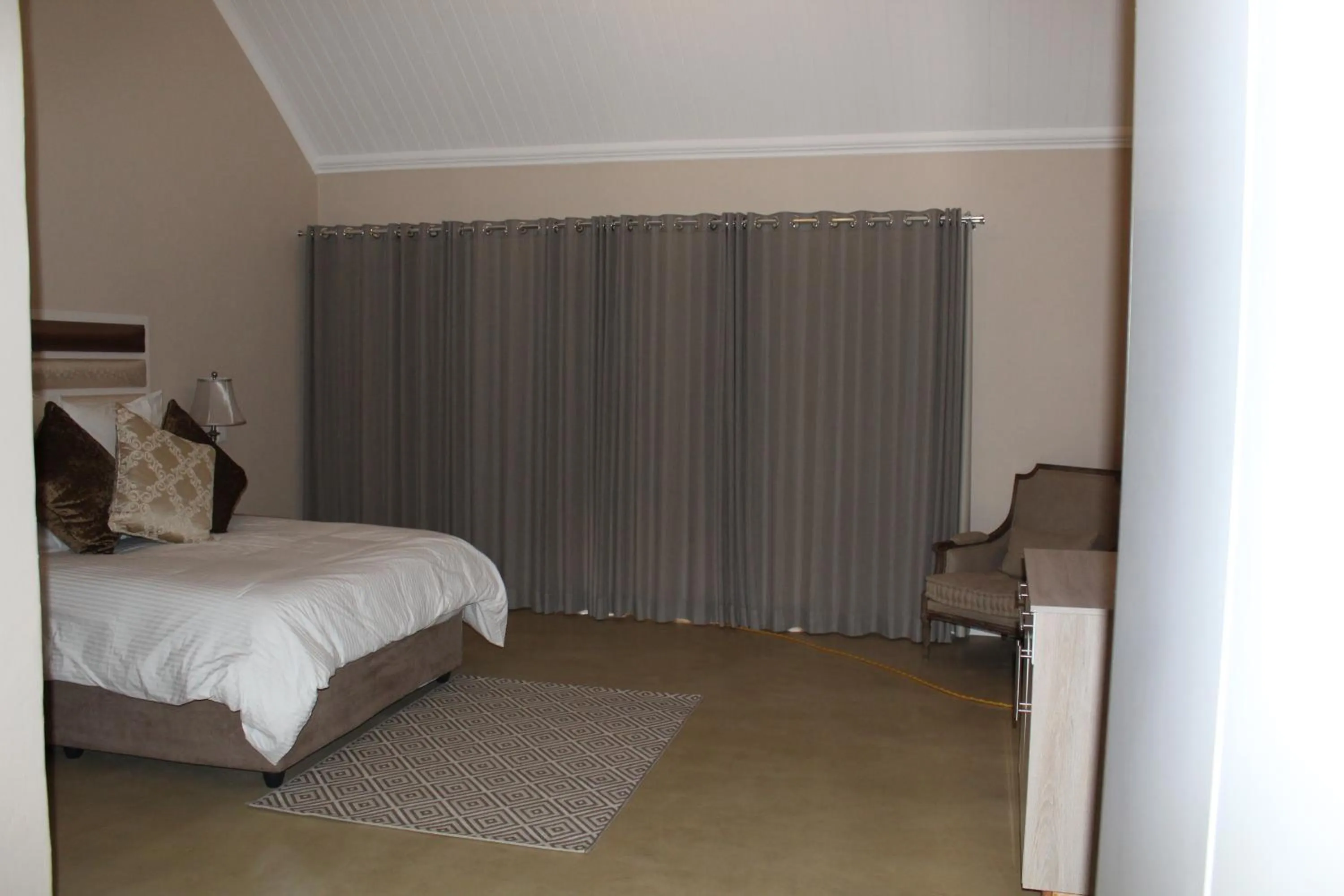 Bed in Mount Shekinah Country Hotel
