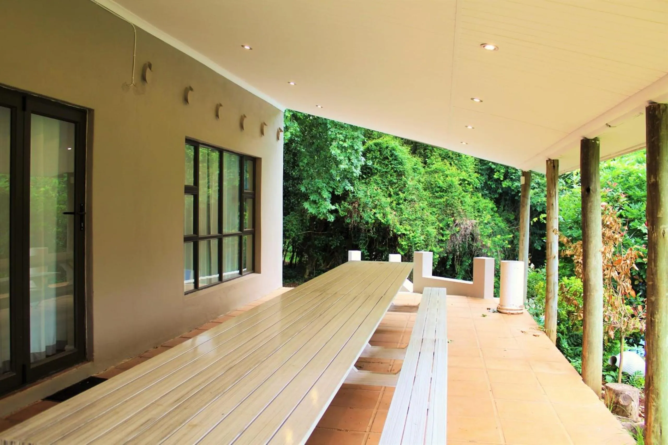 Patio in Mount Shekinah Country Hotel