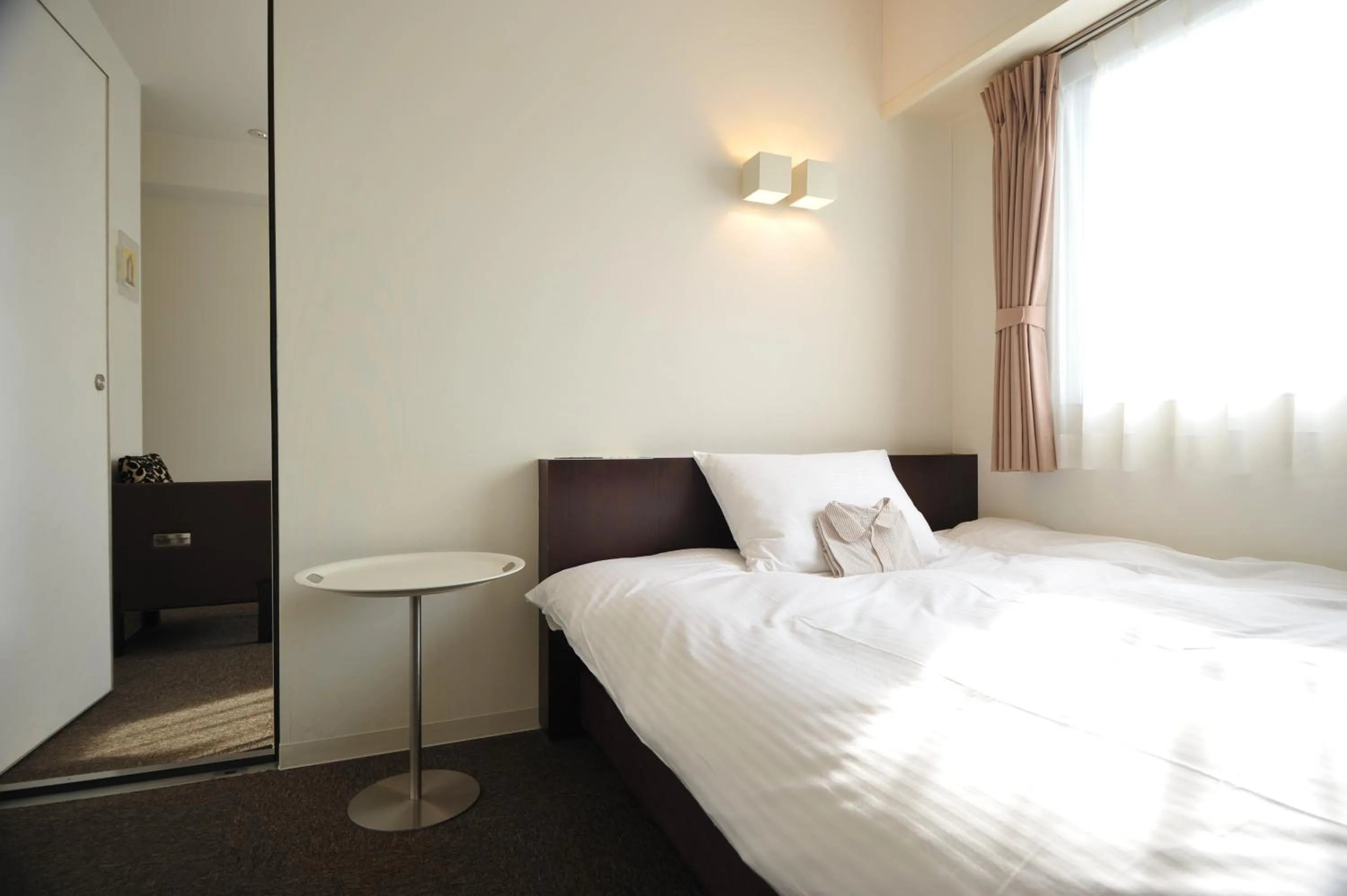 Day, Bed in 7 Days Hotel Plus