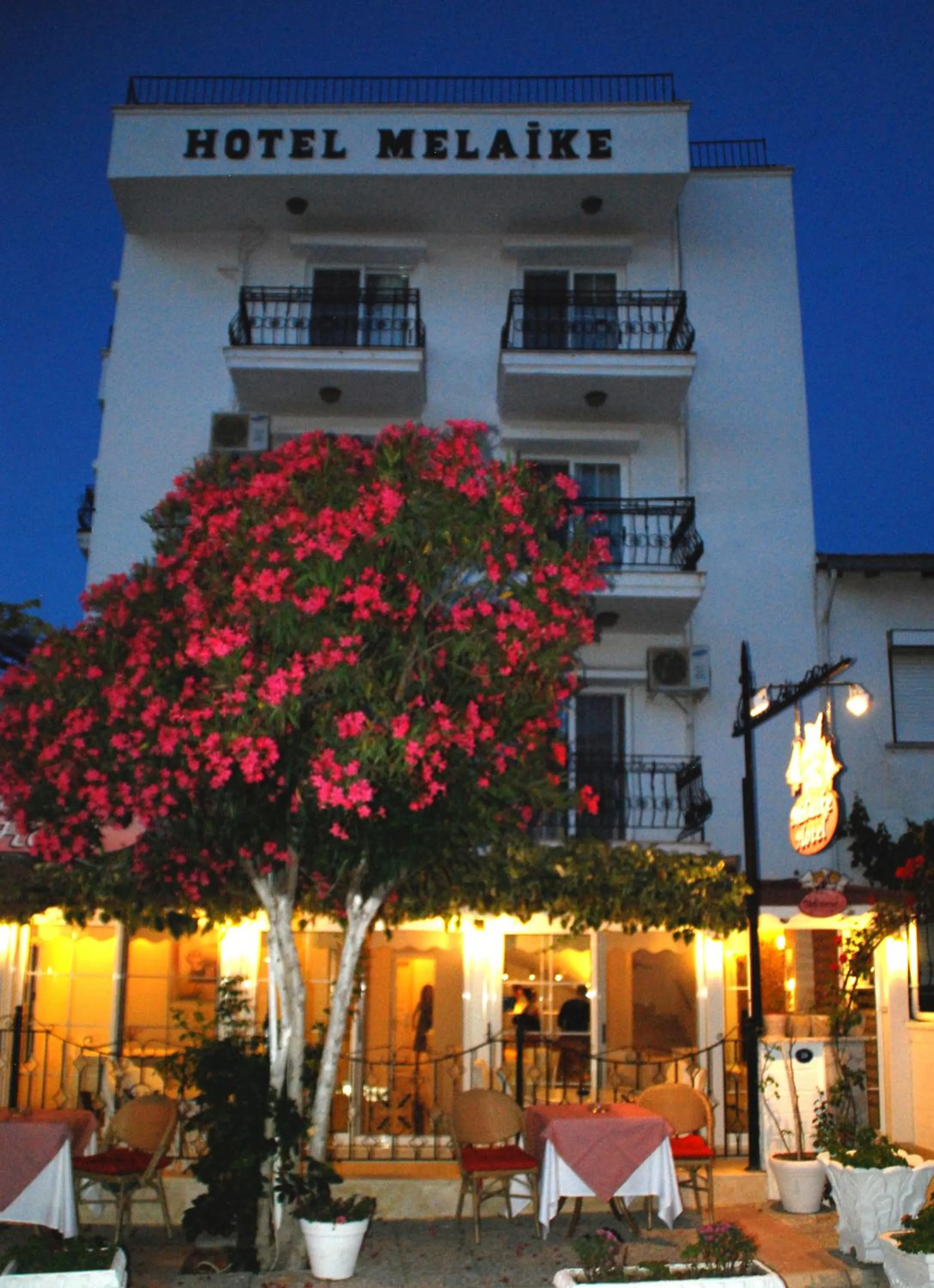 Property building in Melaike Hotel