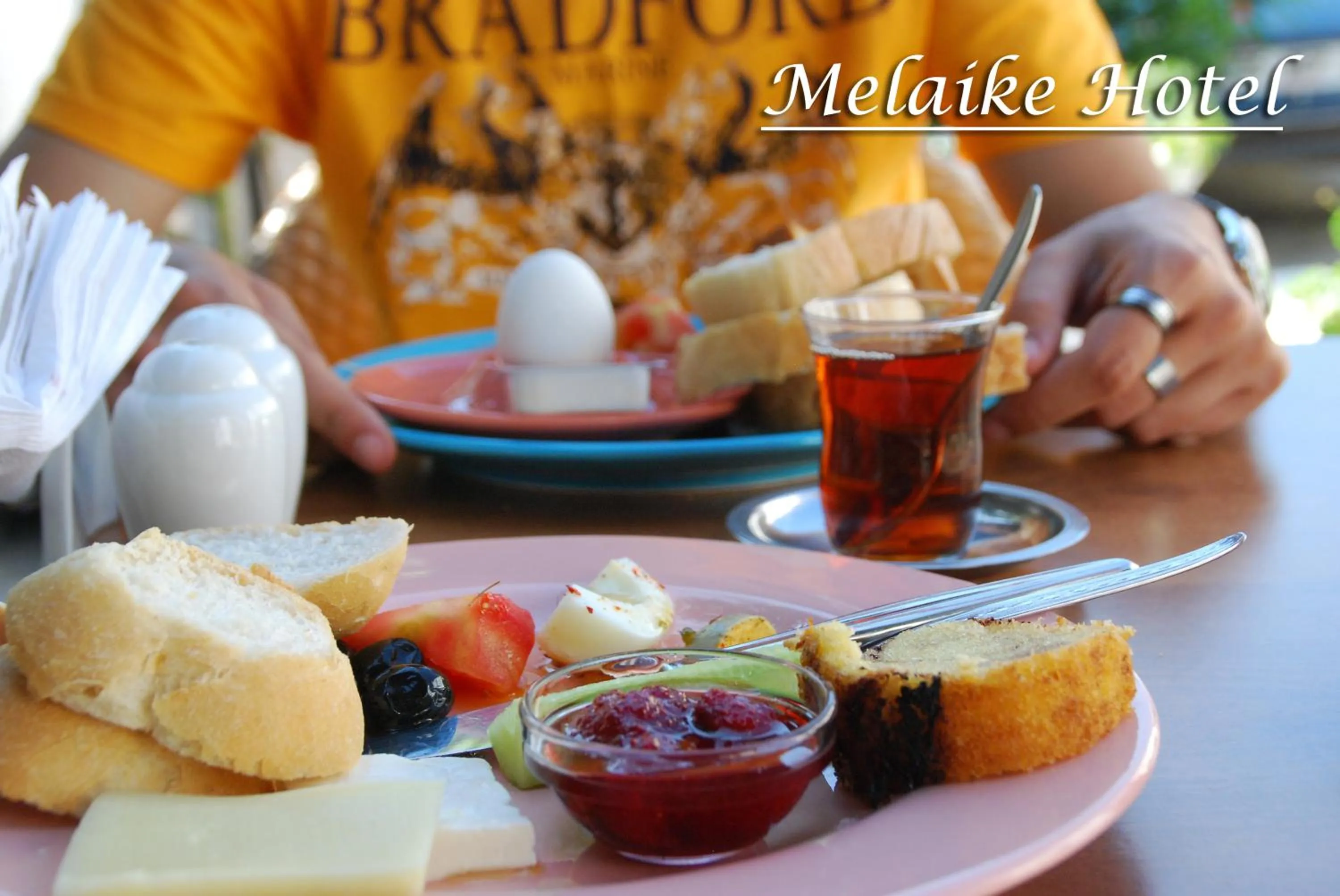 Breakfast in Melaike Hotel