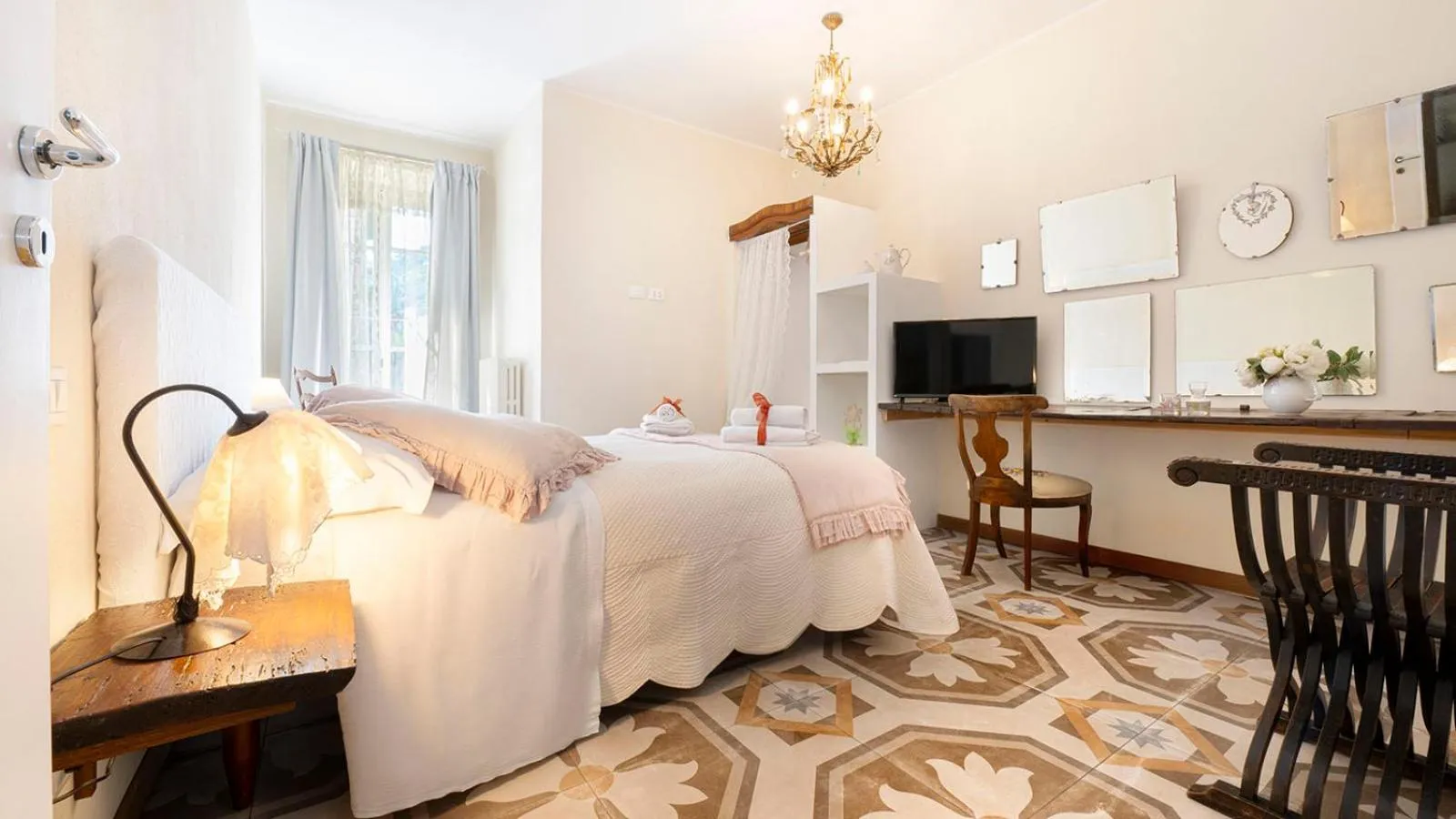 Bed in Residence Briona