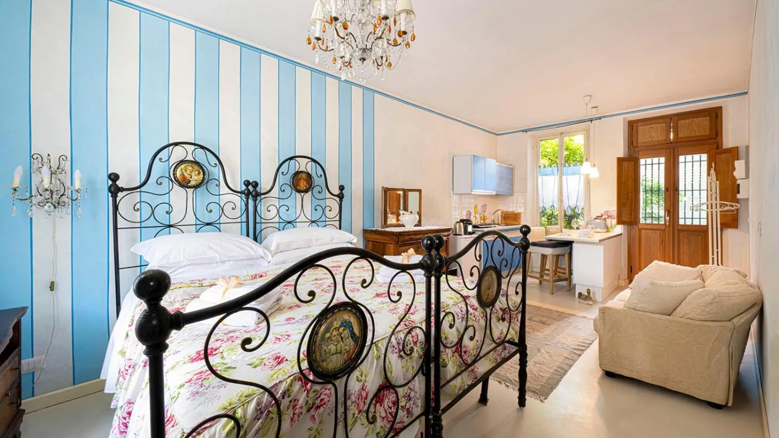 Bed in Residence Briona