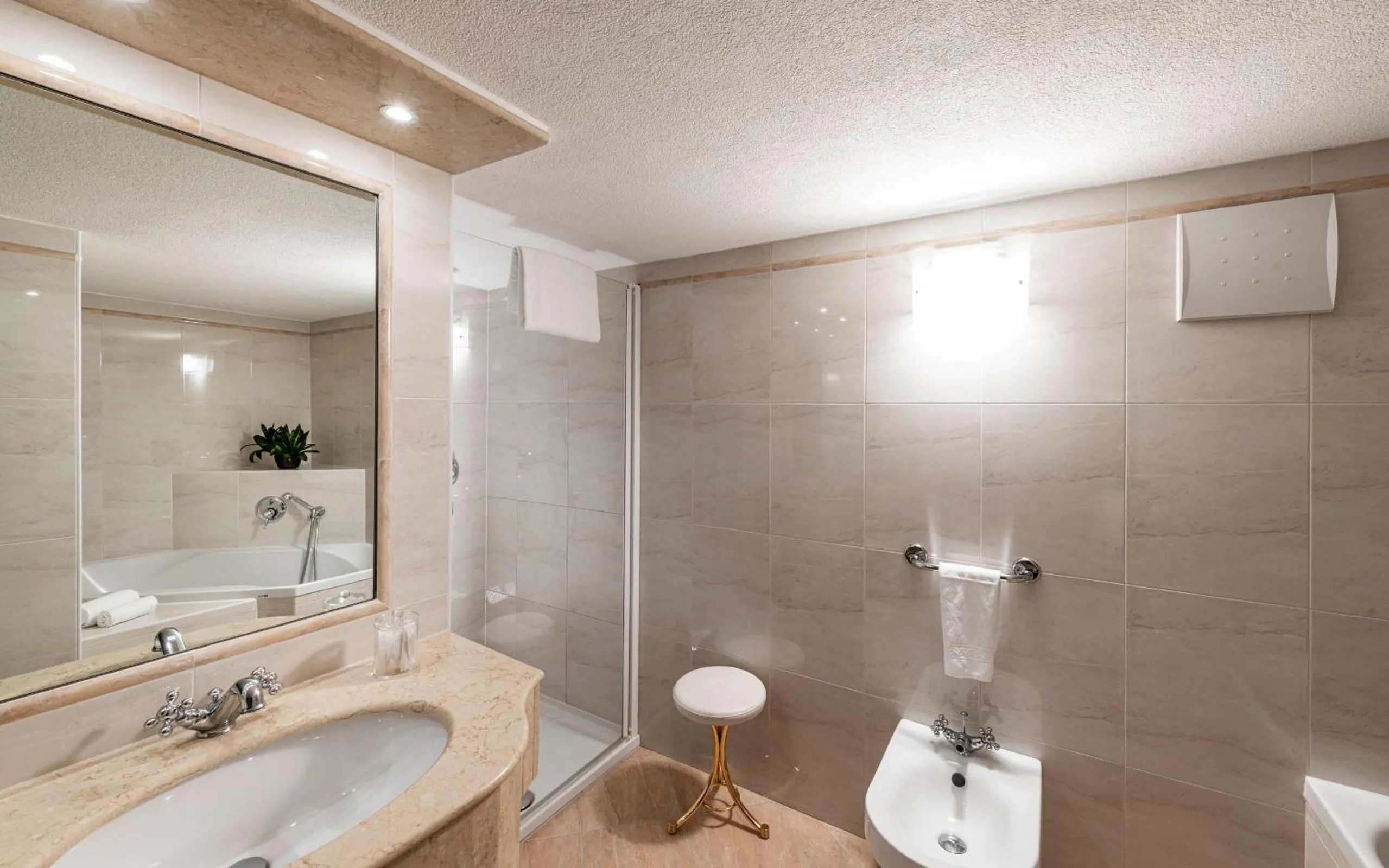 Bathroom in Hotel Cavallino D'Oro Bed&Breakfast