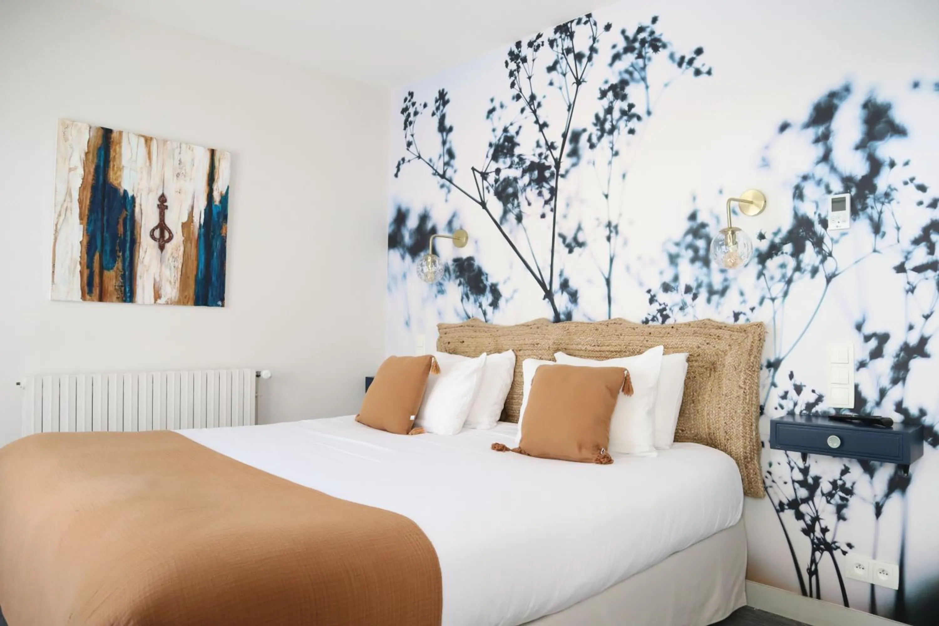 Bedroom, Bed in Hôtel de Biencourt