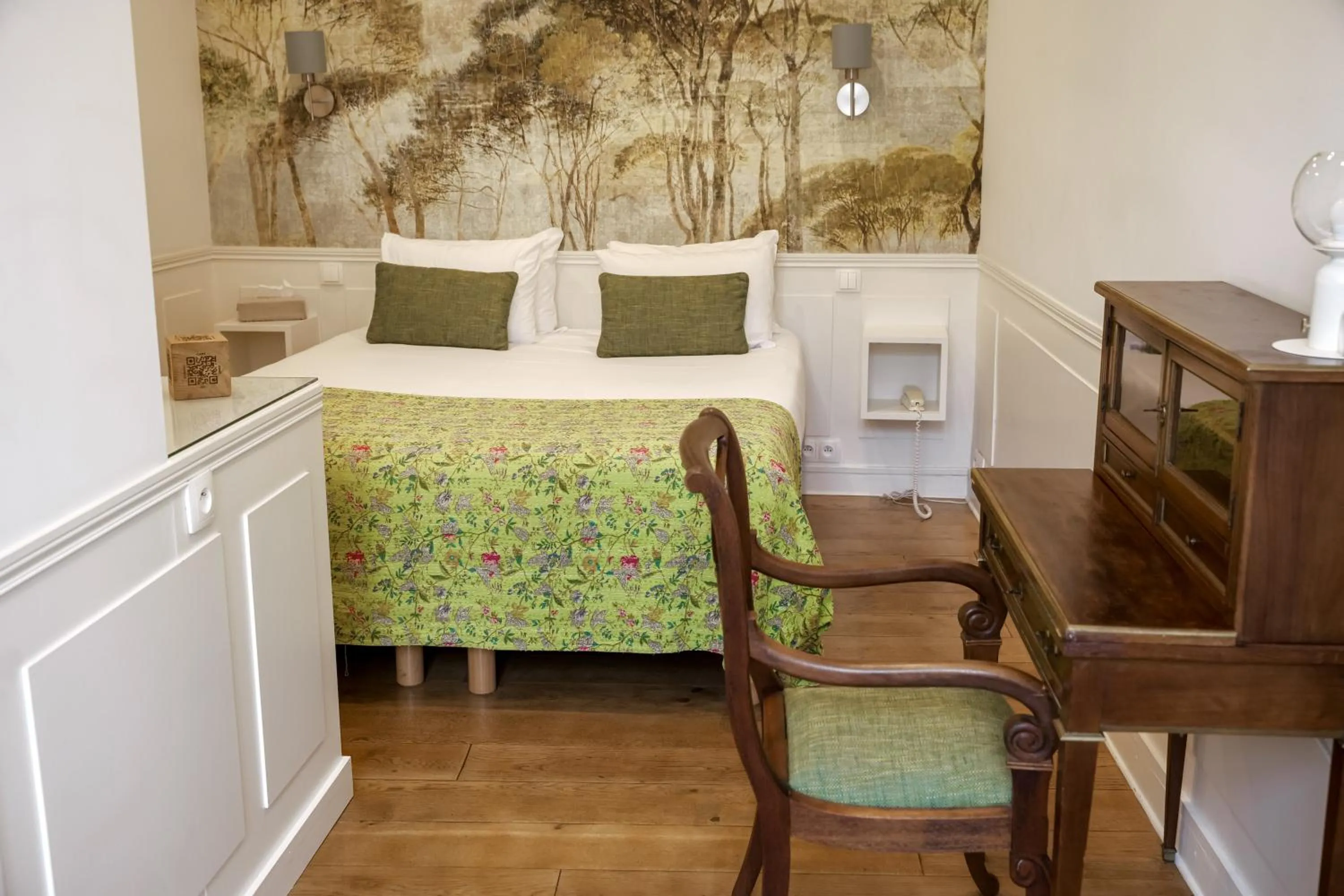 Bed in Hôtel de Biencourt