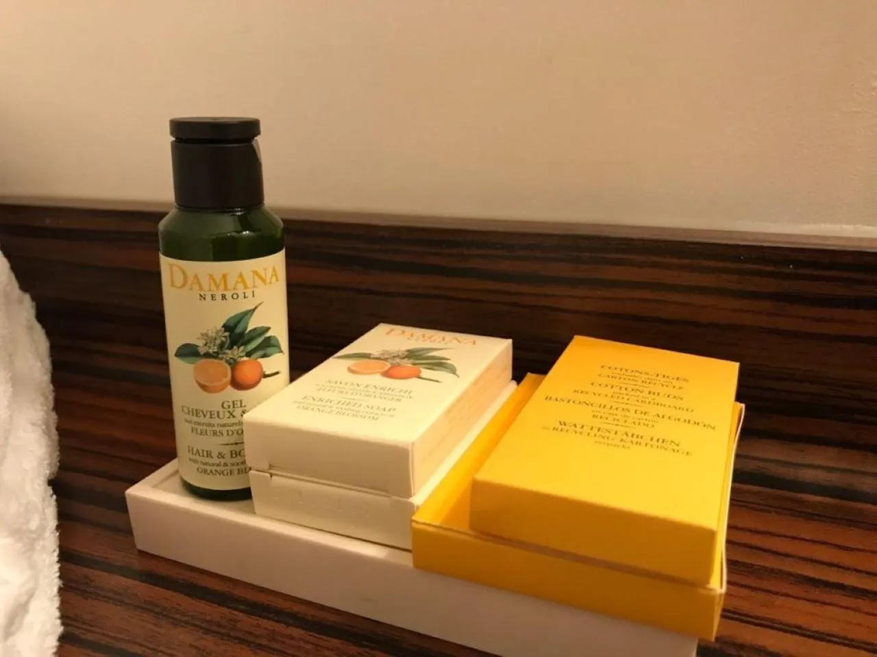 Toilet in Hôtel de Biencourt