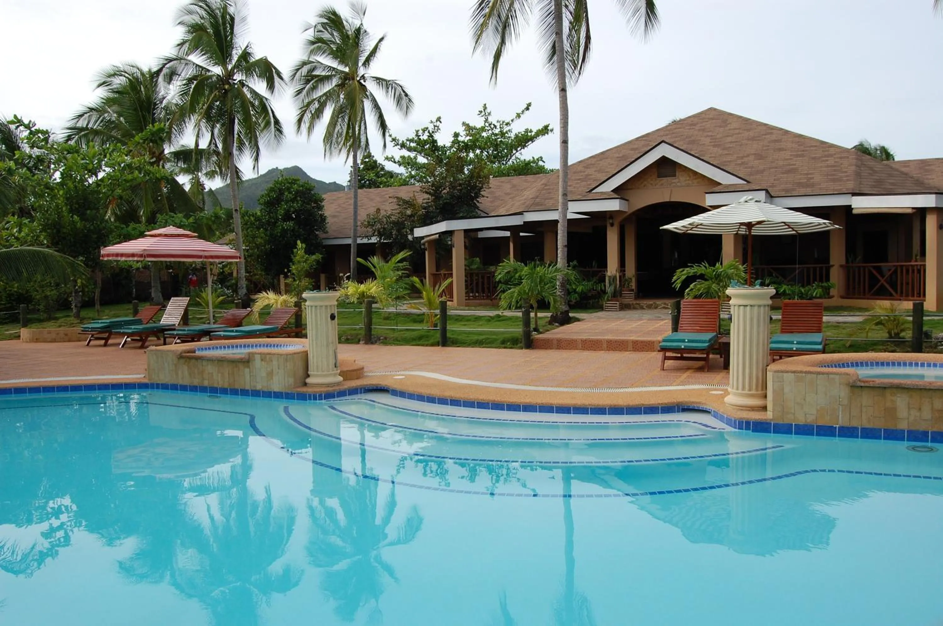 Property building in Anda White Beach Resort