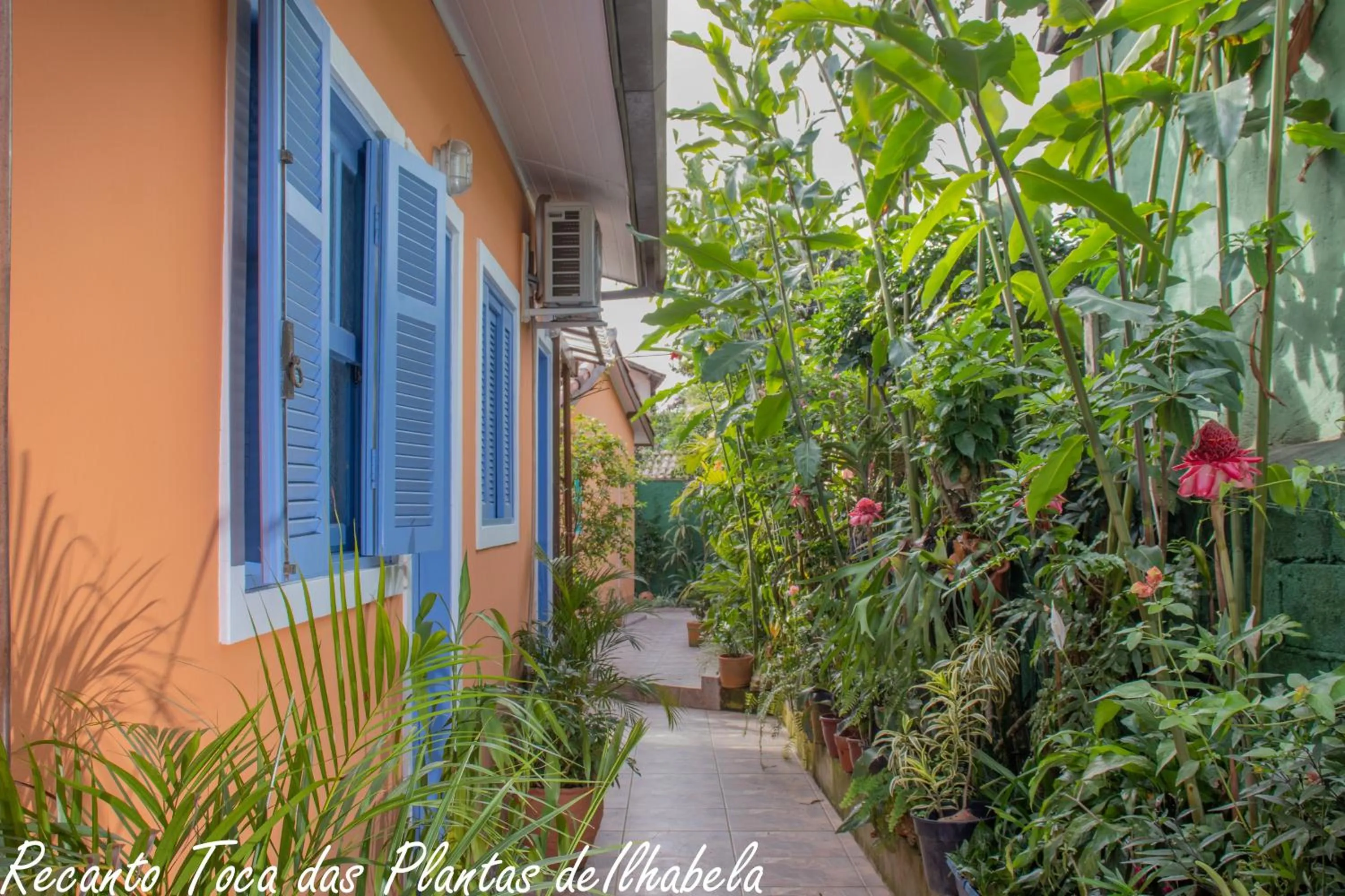 Property building in Recanto Toca das Plantas de Ilhabela I