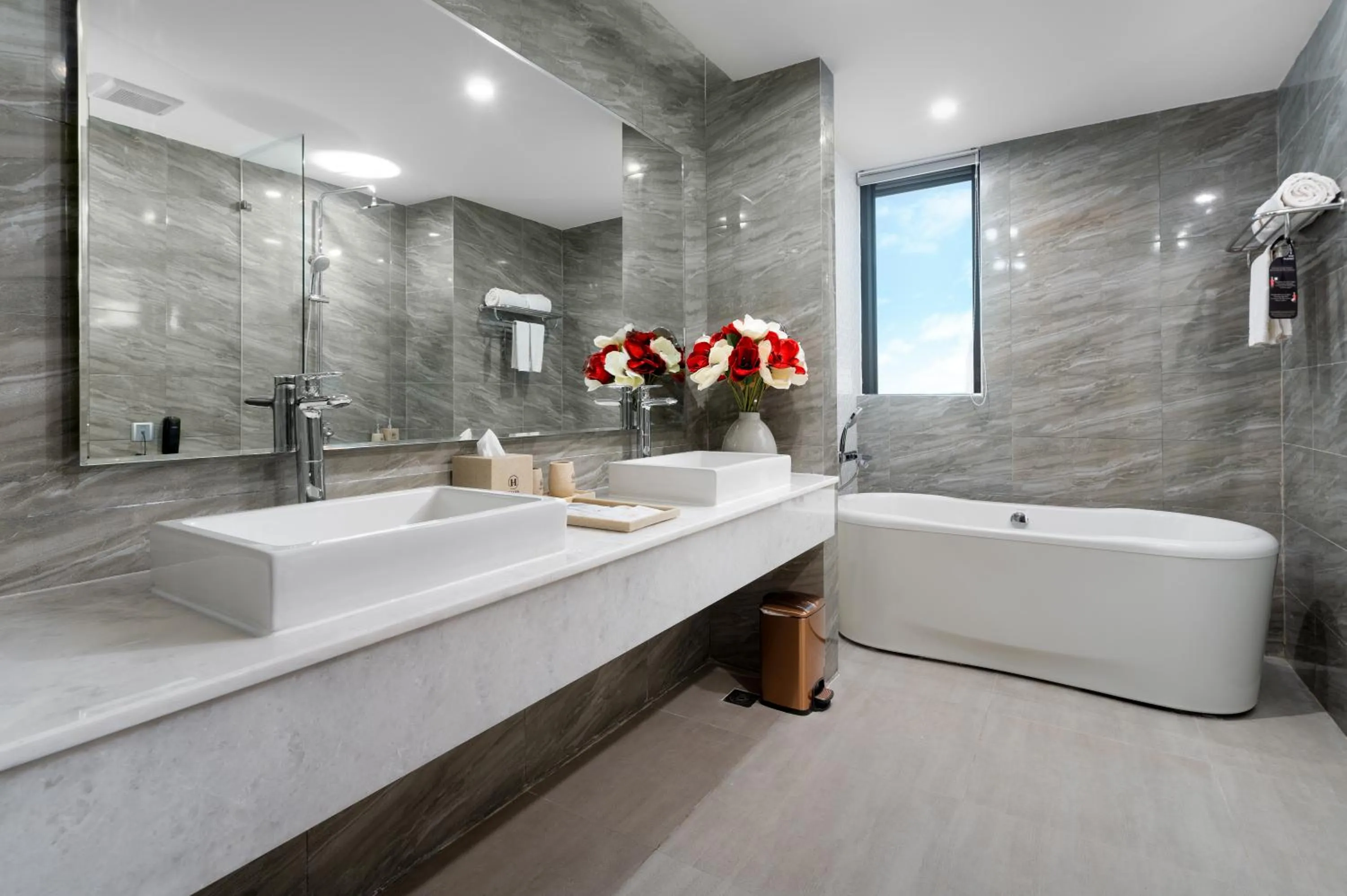 Bathroom in HAIAN Beach Hotel & Spa