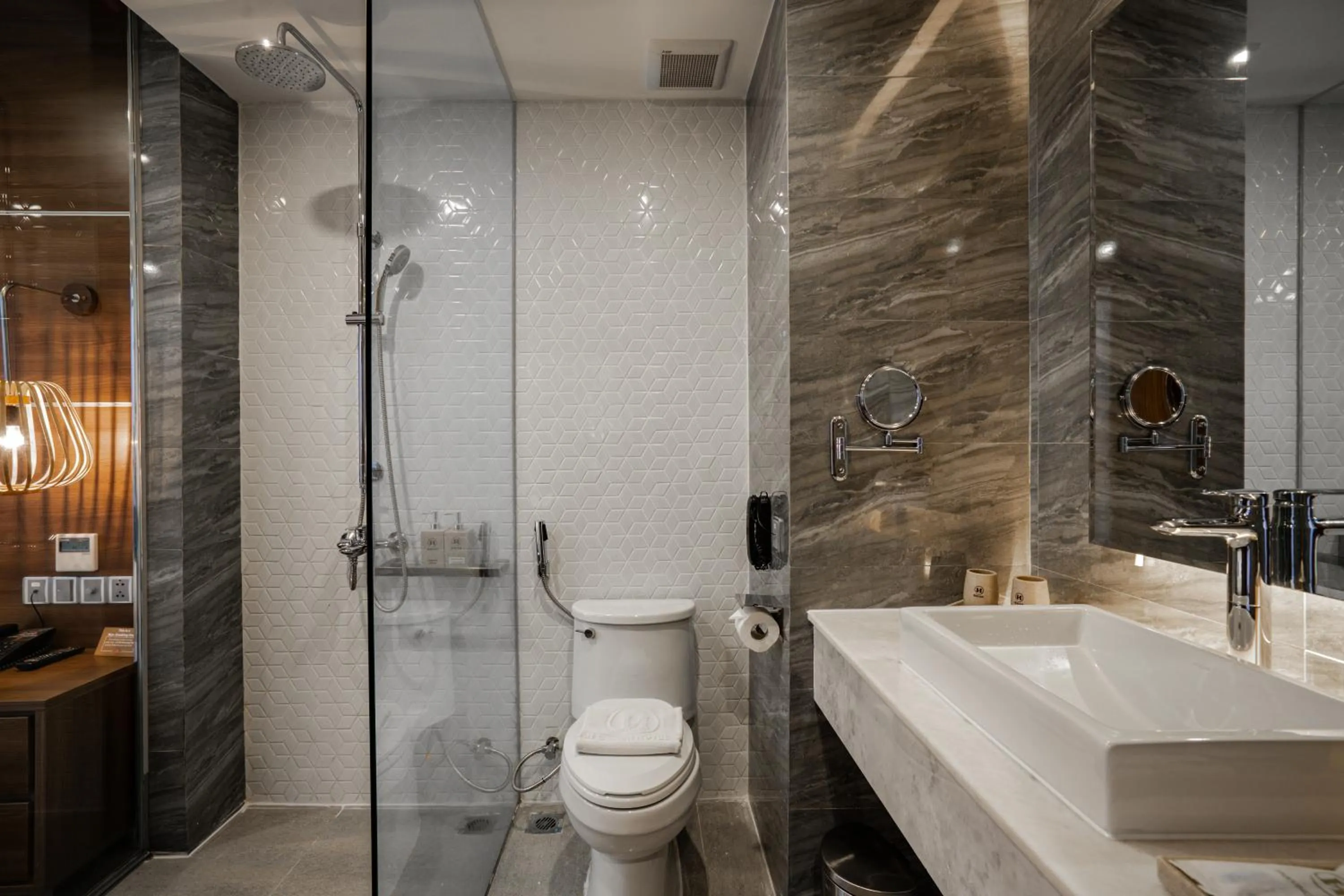 Bathroom in HAIAN Beach Hotel & Spa