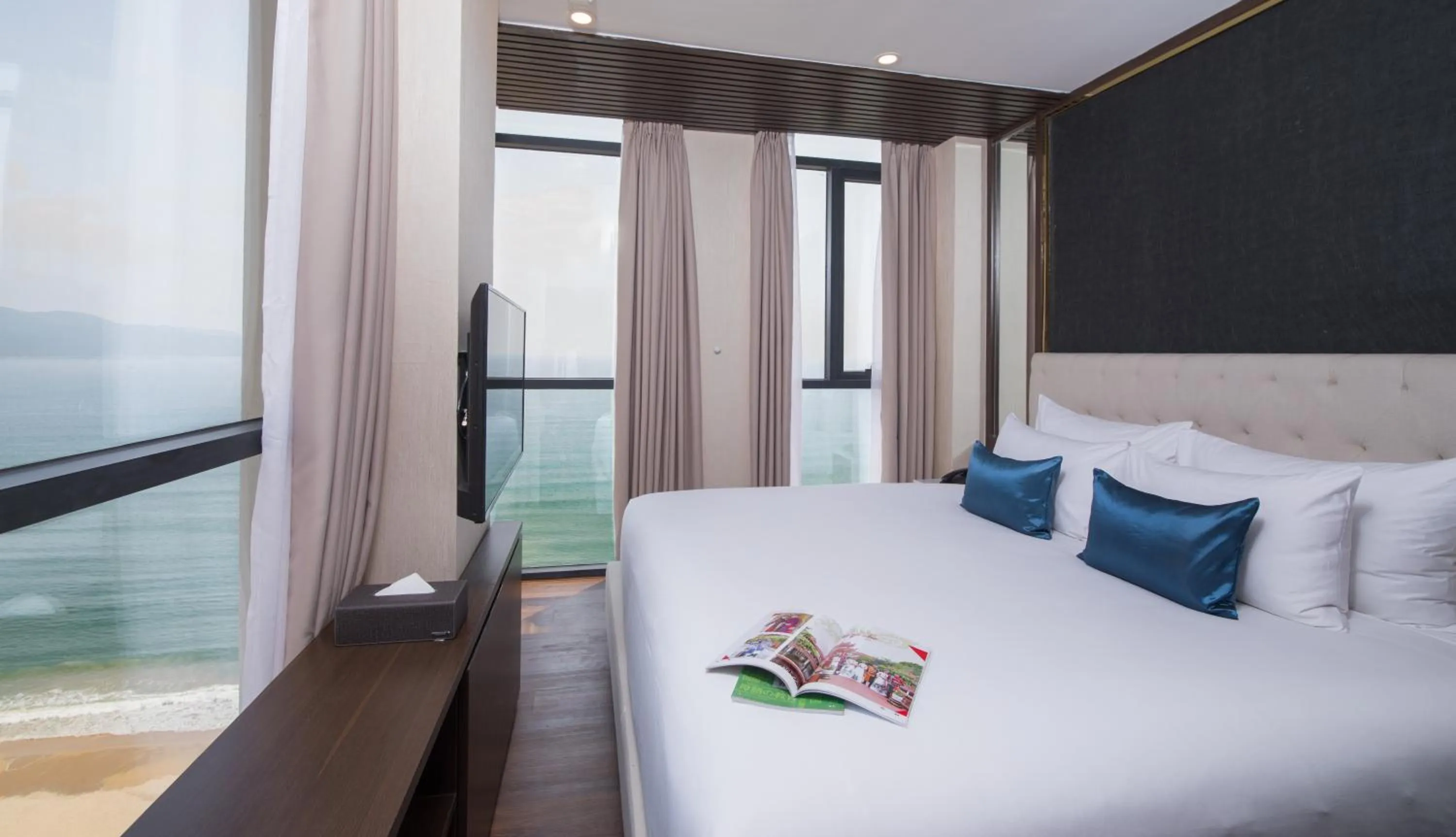 Bedroom, Bed in HAIAN Beach Hotel & Spa