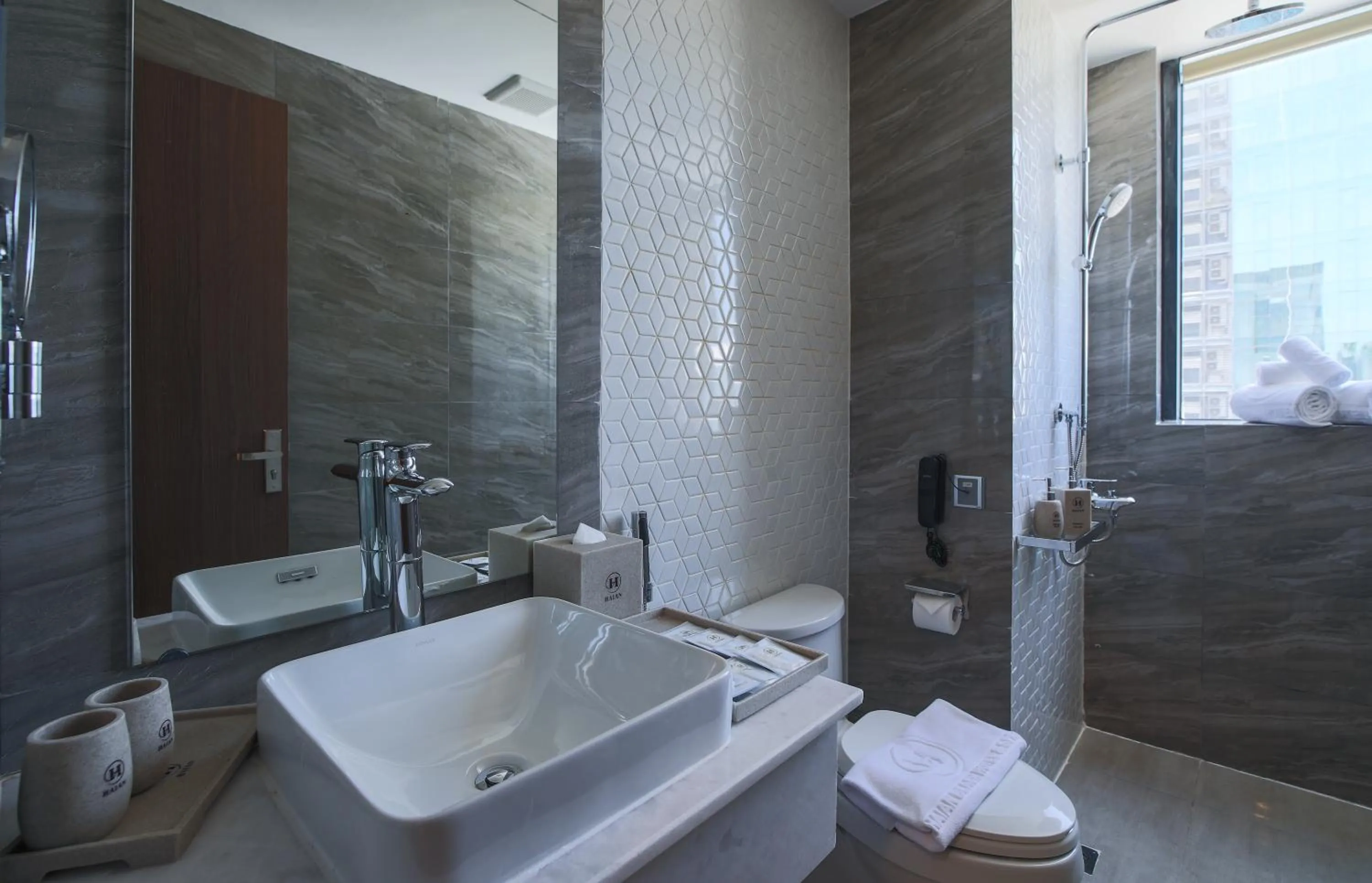 Bathroom in HAIAN Beach Hotel & Spa
