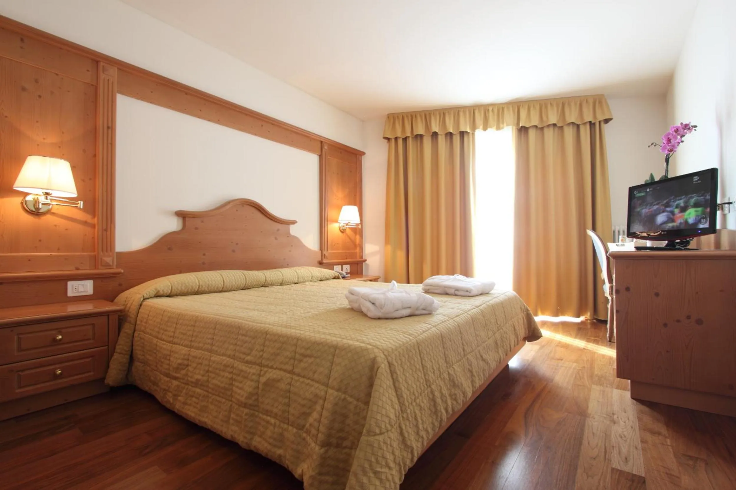 Bed in Hotel Fanes Suite & Spa