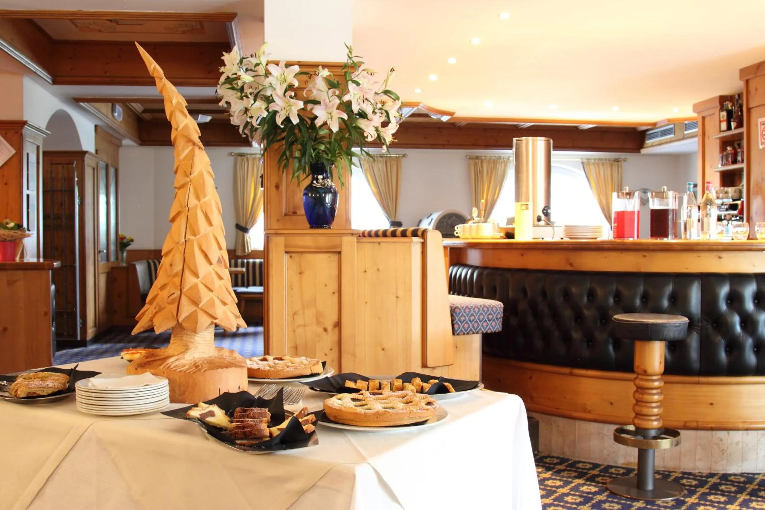 Lounge or bar in Hotel Fanes Suite & Spa