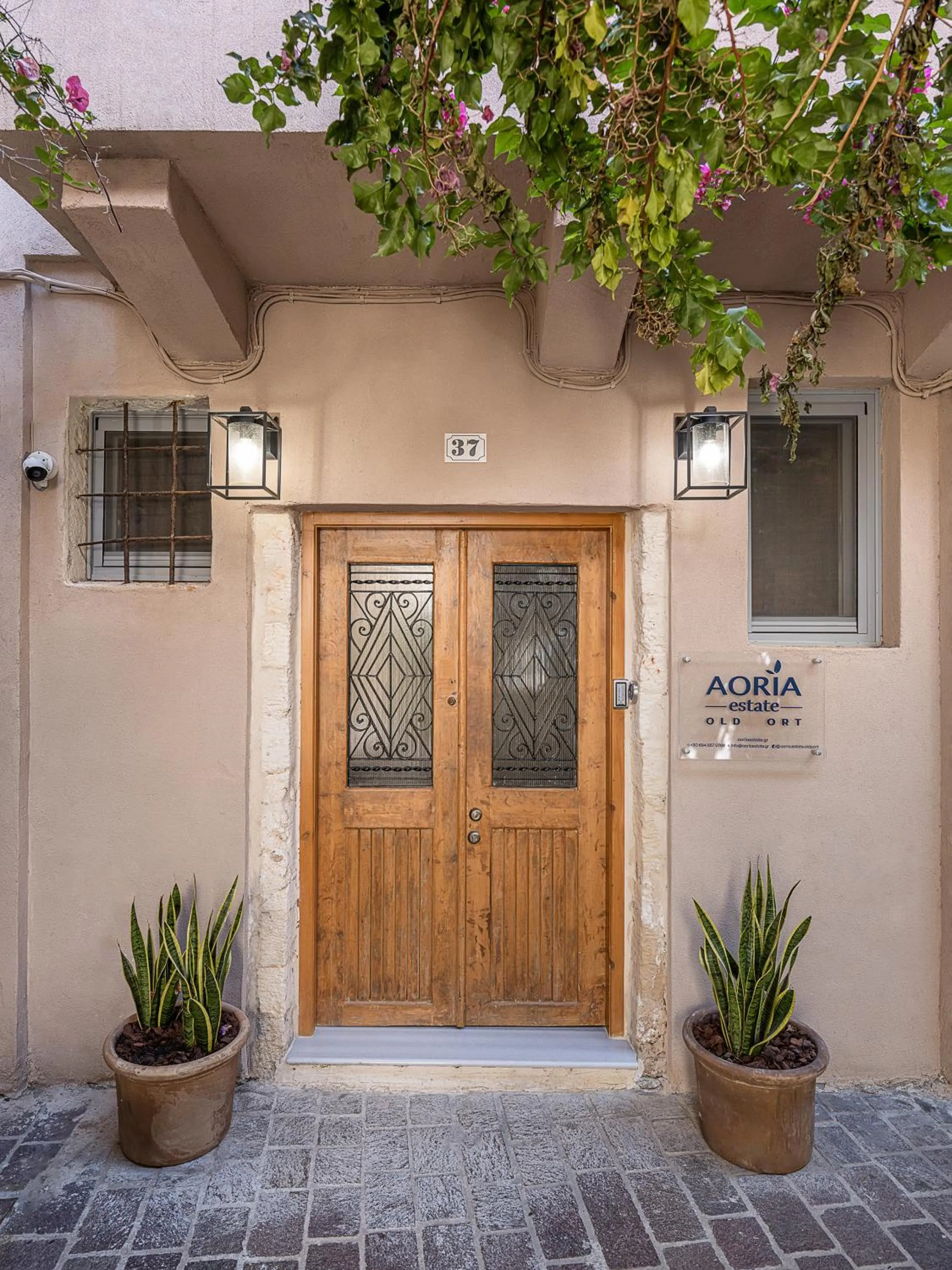 Facade/entrance in Aoria Estate Old Port