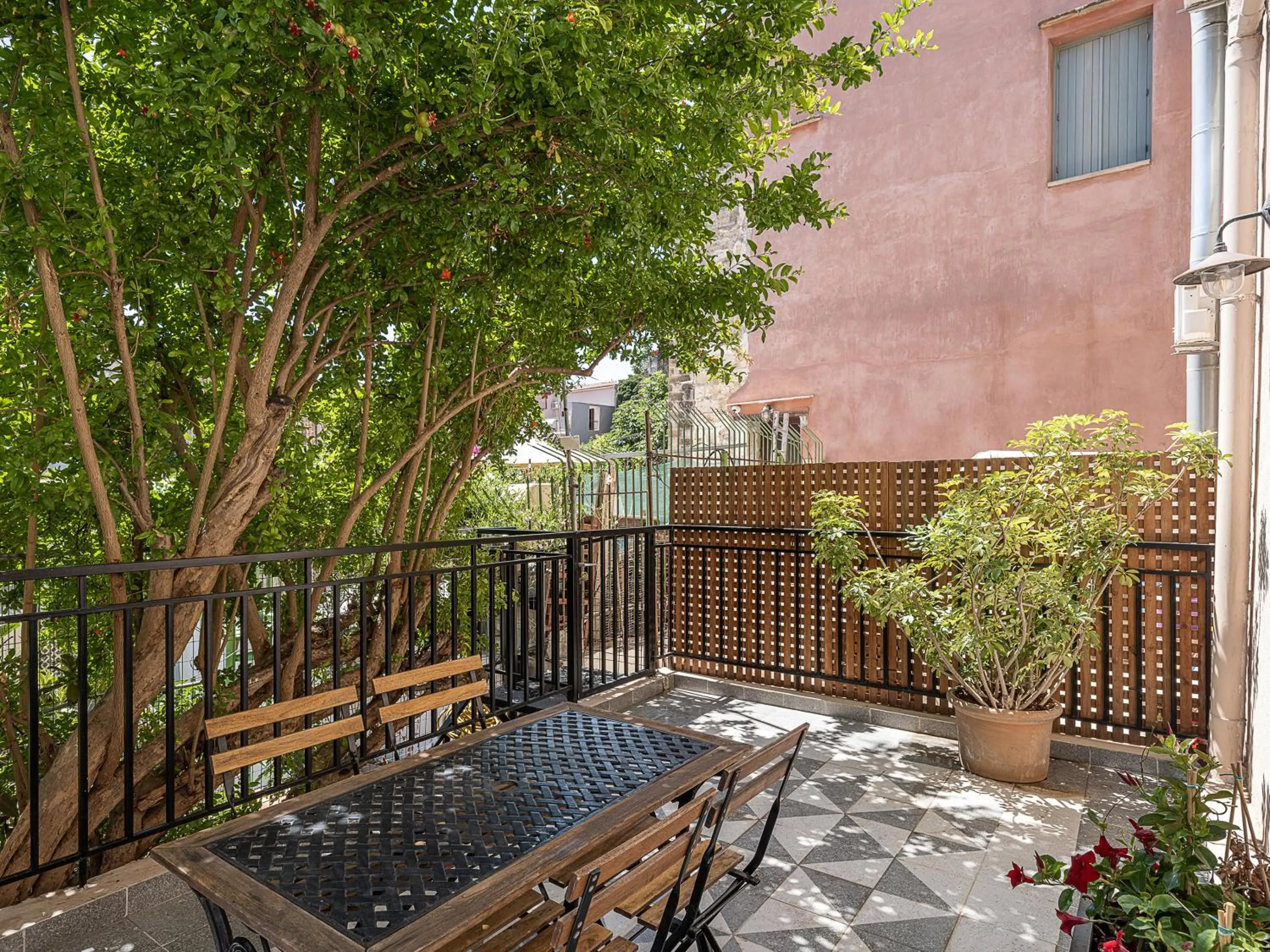 Balcony/Terrace in Aoria Estate Old Port