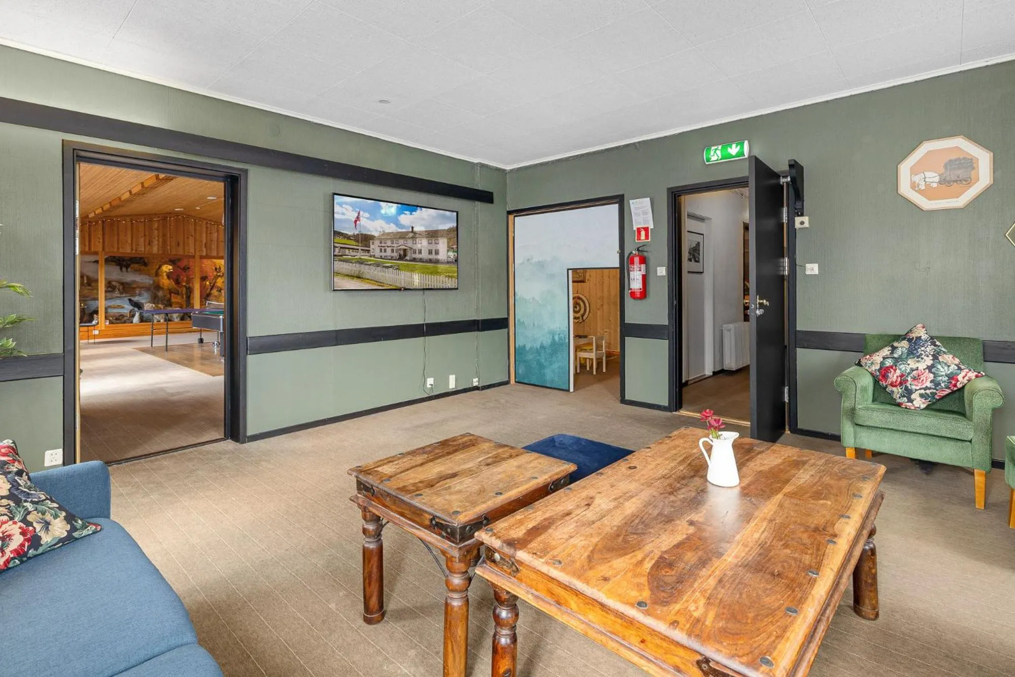 Communal lounge/ TV room in Hardanger Guesthouse