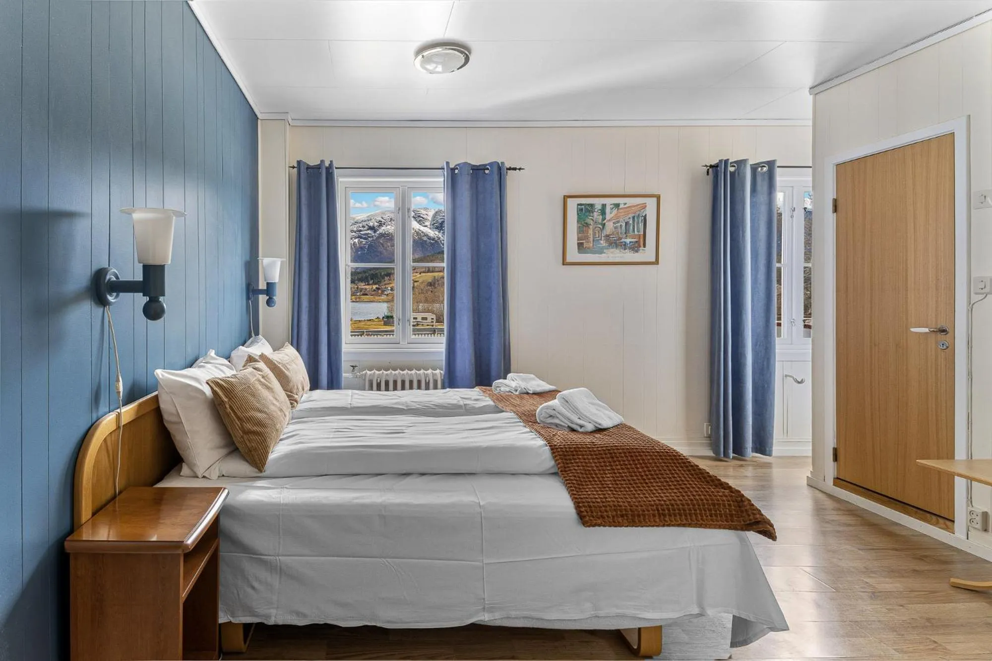 Photo of the whole room, Bed in Hardanger Guesthouse