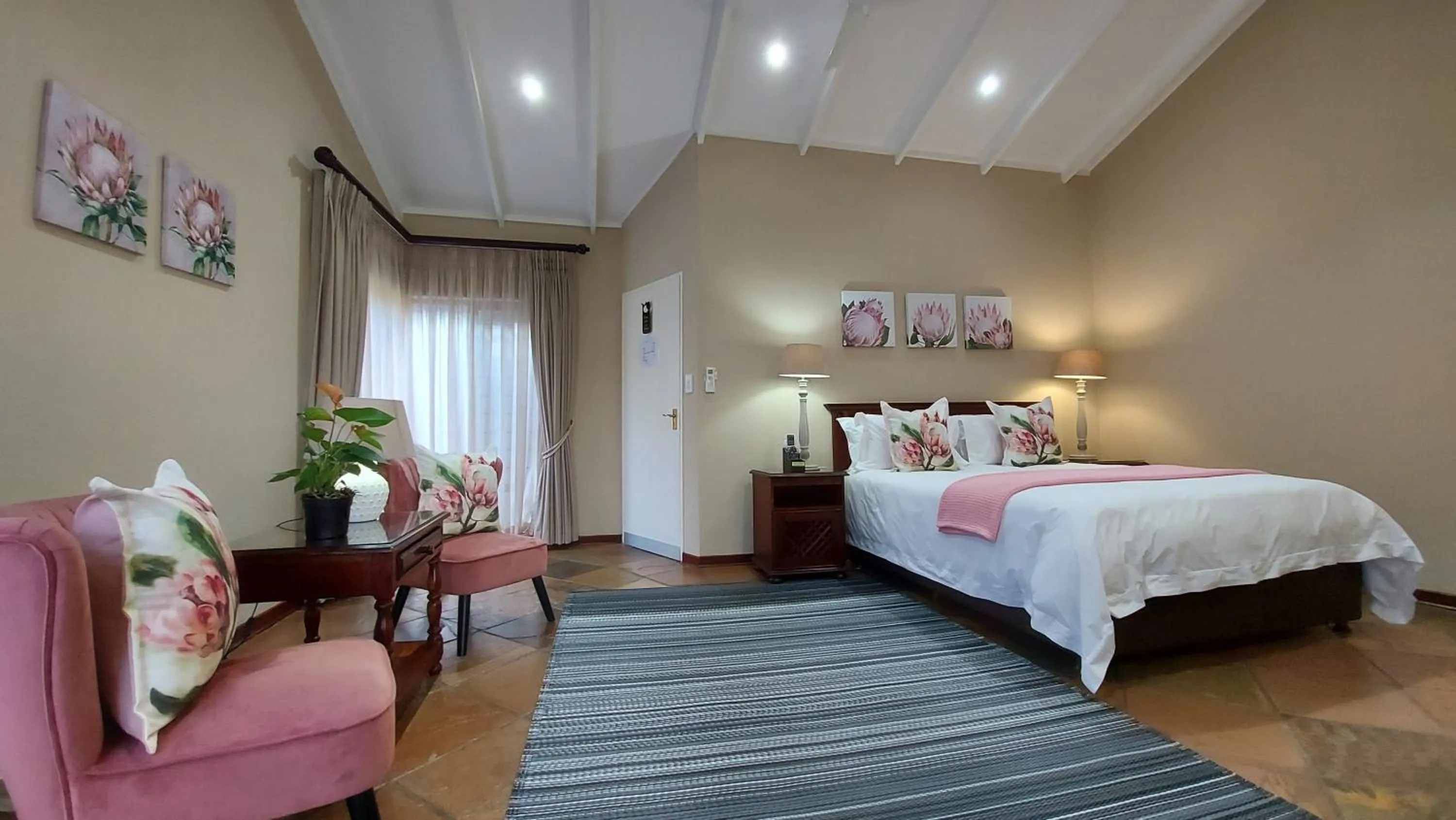  Double Room in Matumi Golf Lodge