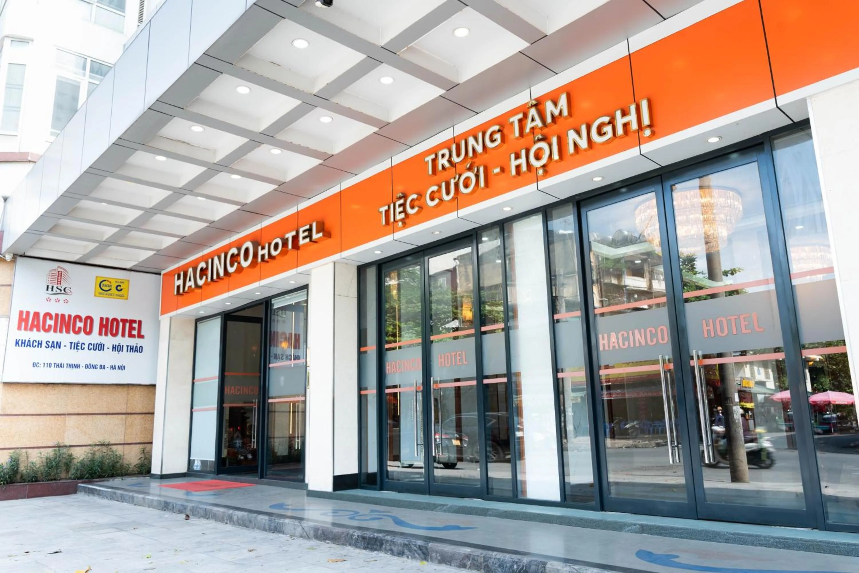 Property building in Hacinco Hotel