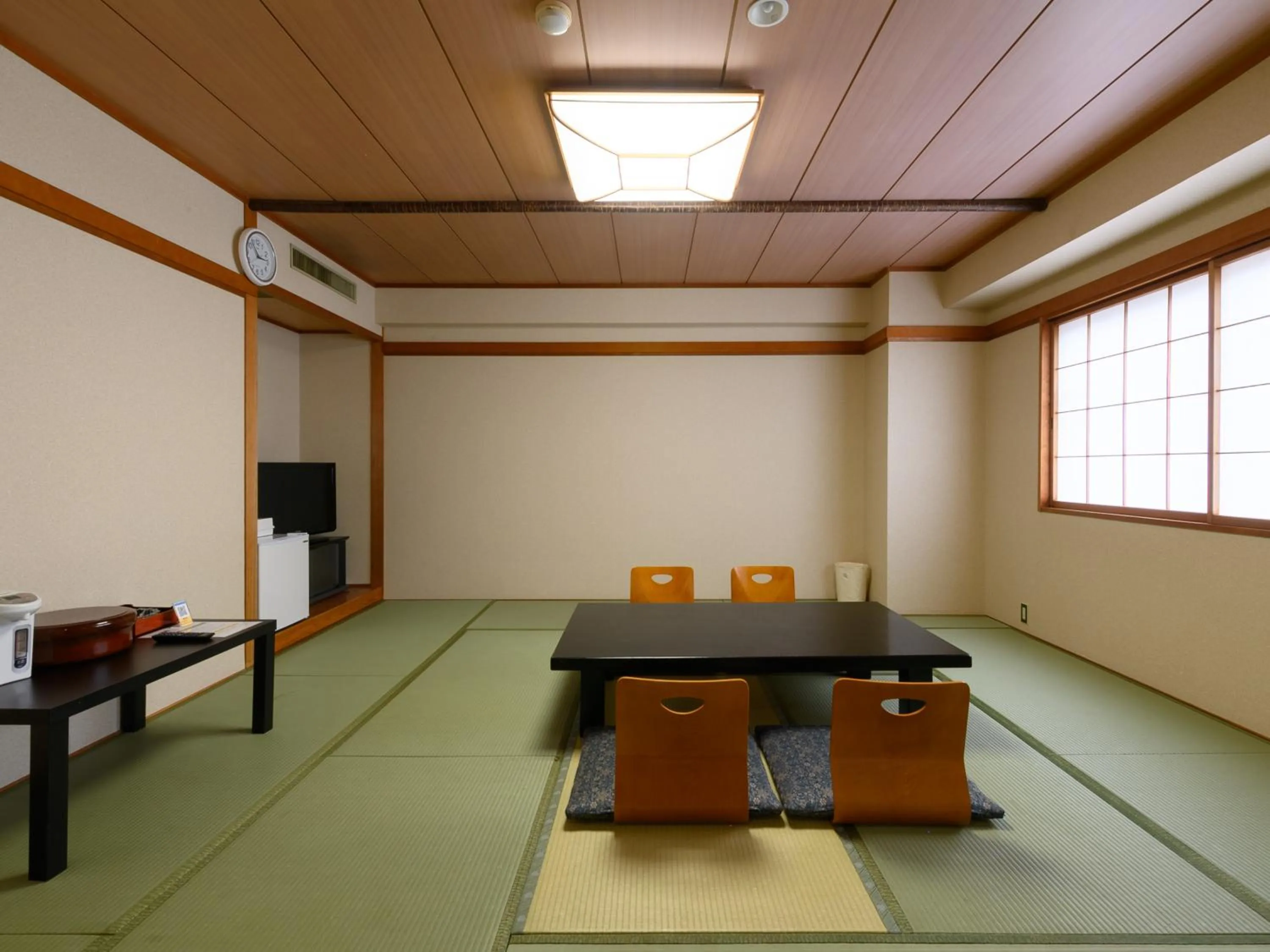 Photo of the whole room in Sabae City Hotel