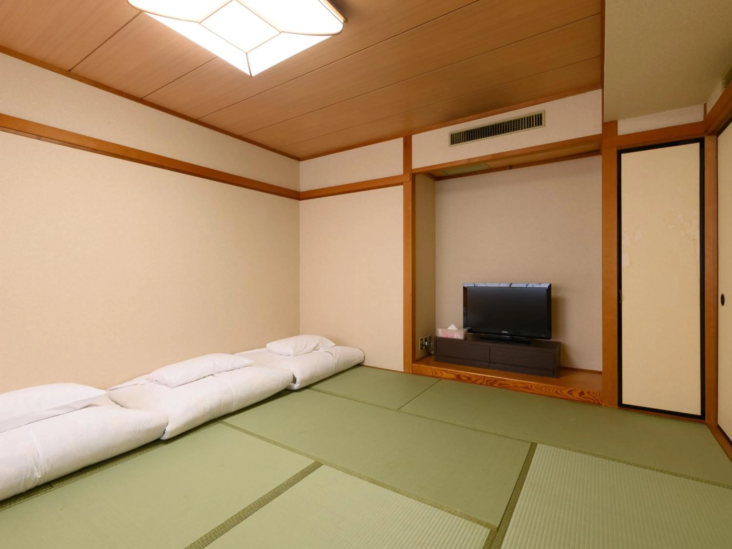 Photo of the whole room, Bed in Sabae City Hotel