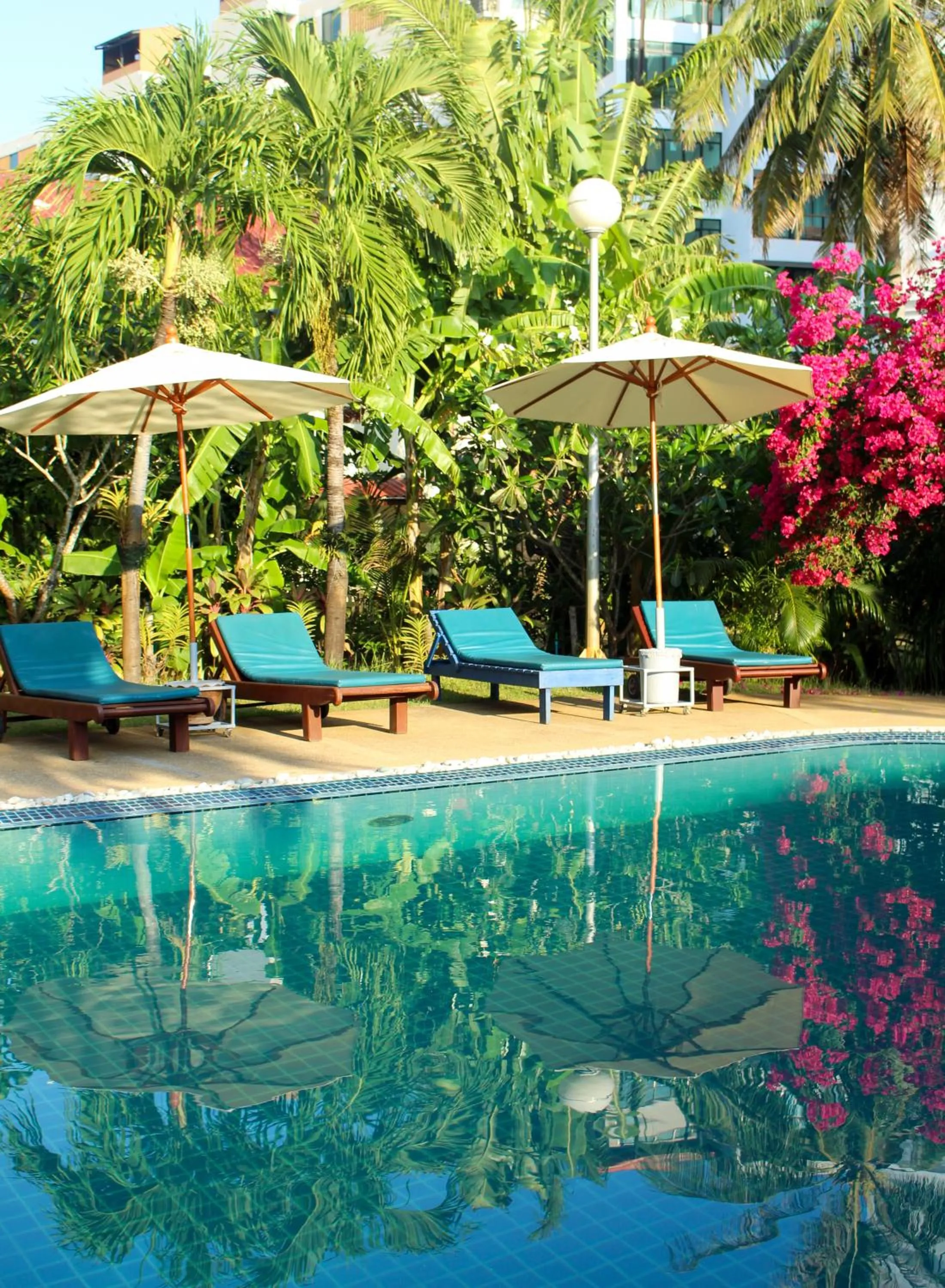 Spring in Patong Palace Hotel - SHA Extra Plus