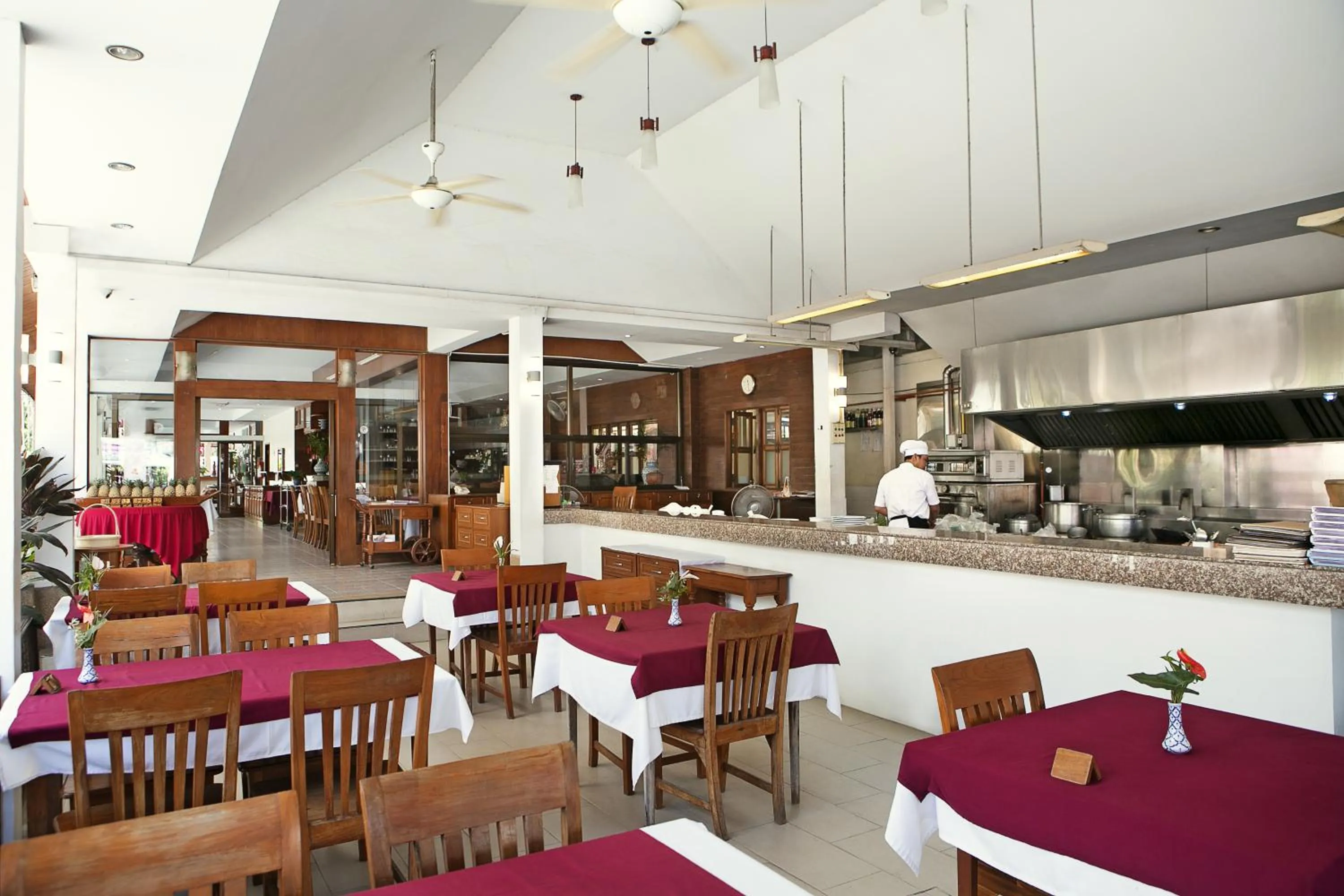 Restaurant/places to eat in Patong Palace Hotel - SHA Extra Plus