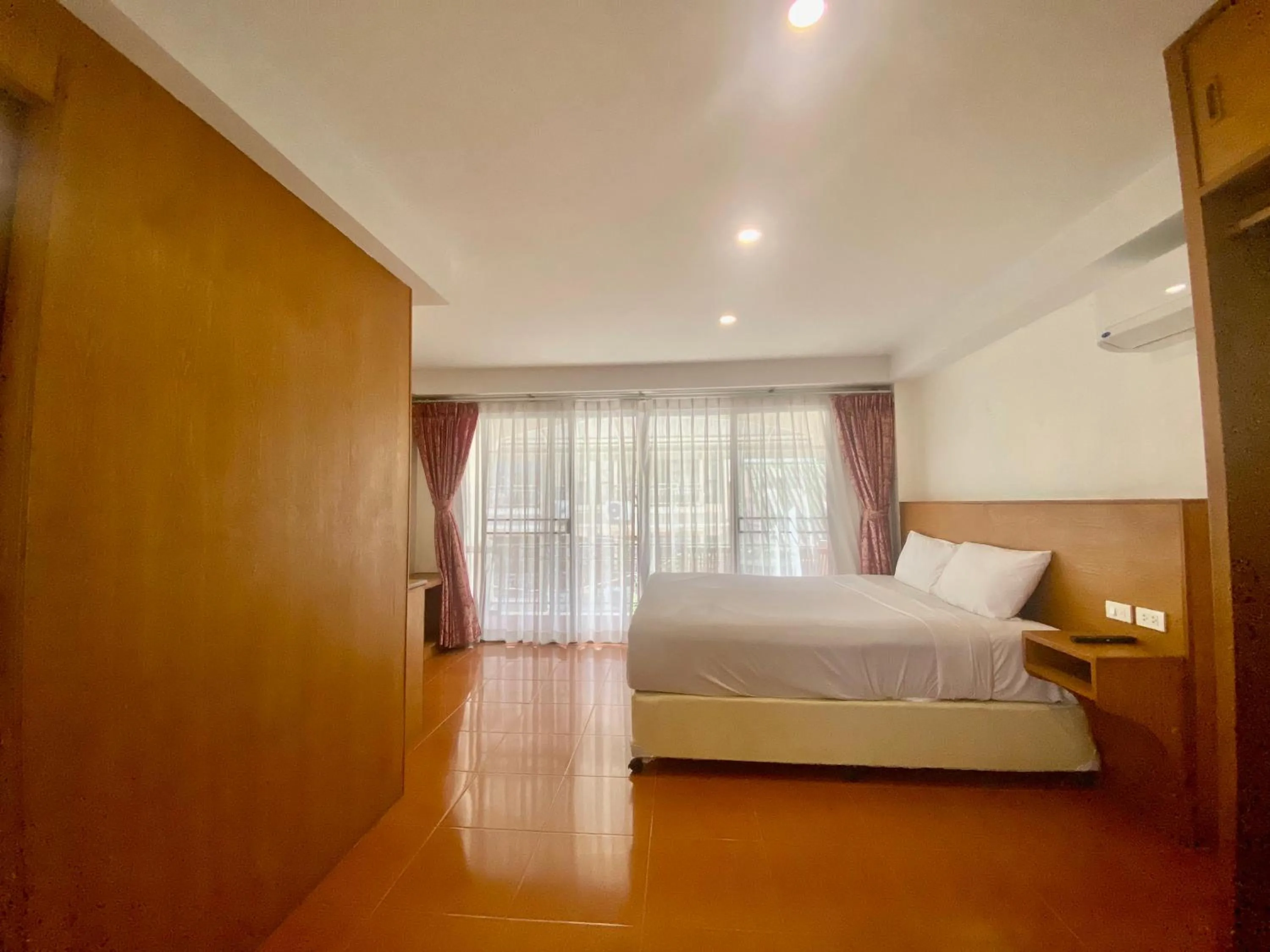 Bedroom, Bed in Patong Palace Hotel - SHA Extra Plus