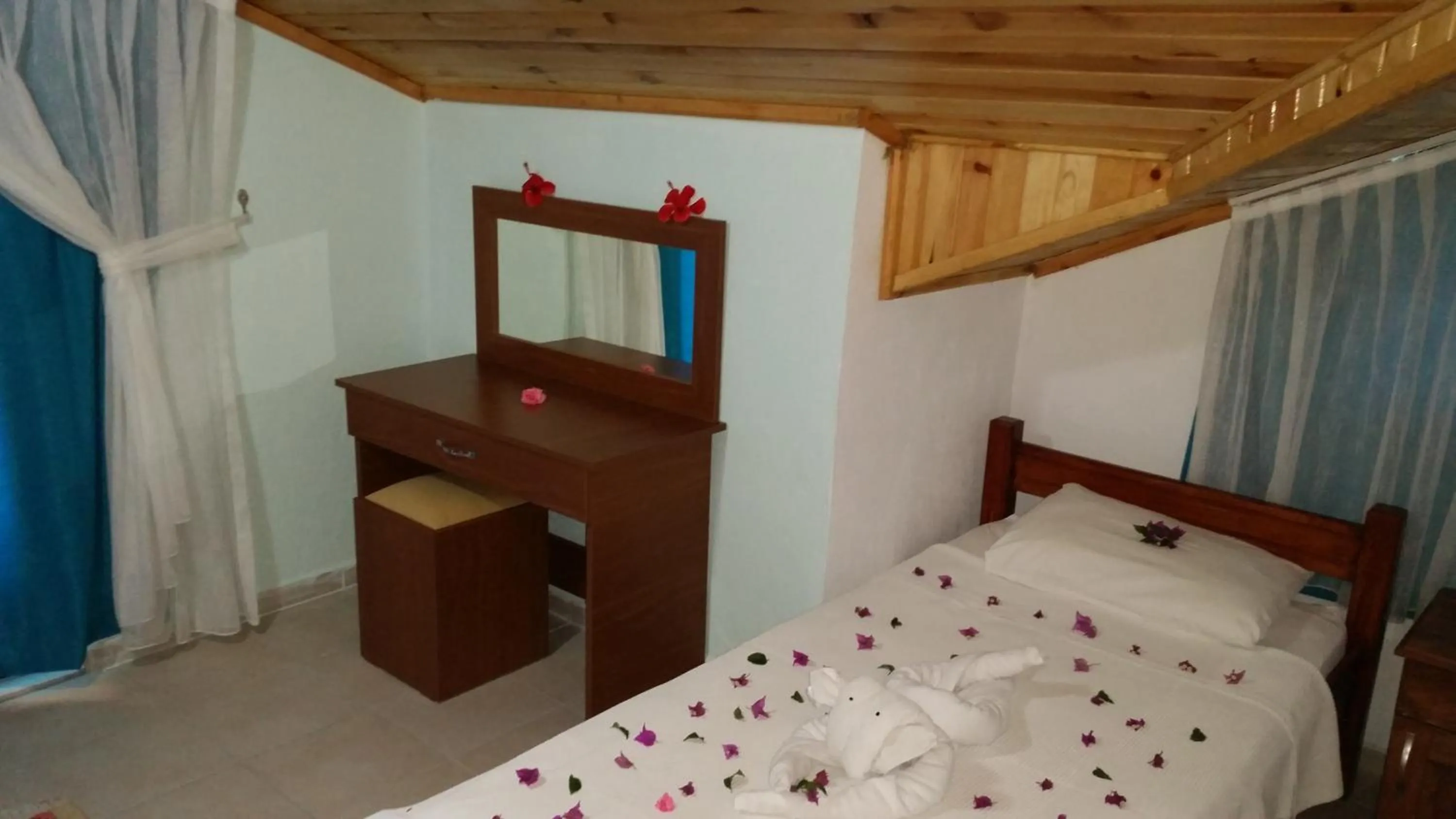 Bedroom in Hotel Riverside