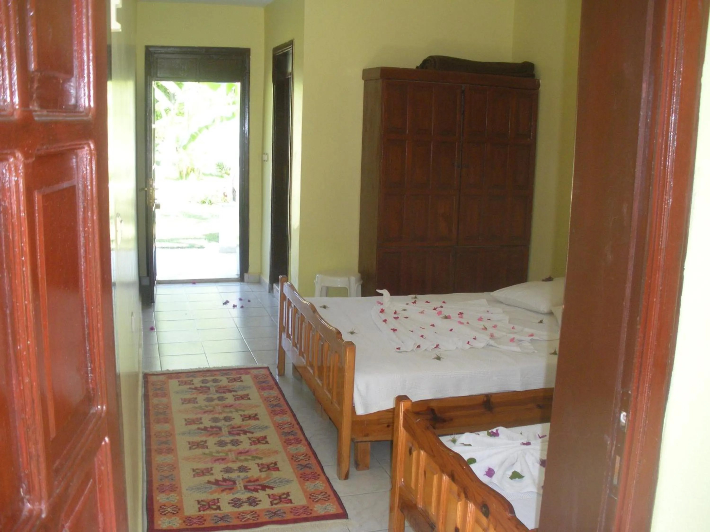 Photo of the whole room in Hotel Riverside