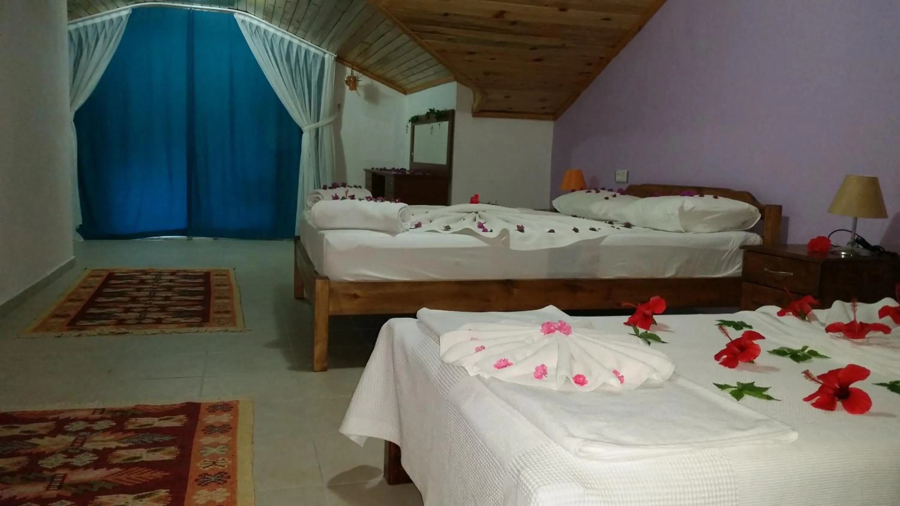 Bedroom in Hotel Riverside