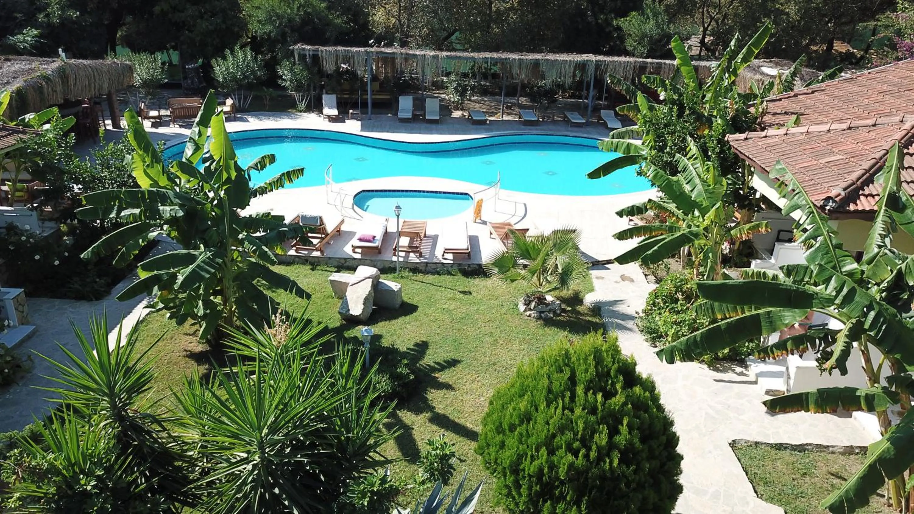 Swimming pool in Hotel Riverside