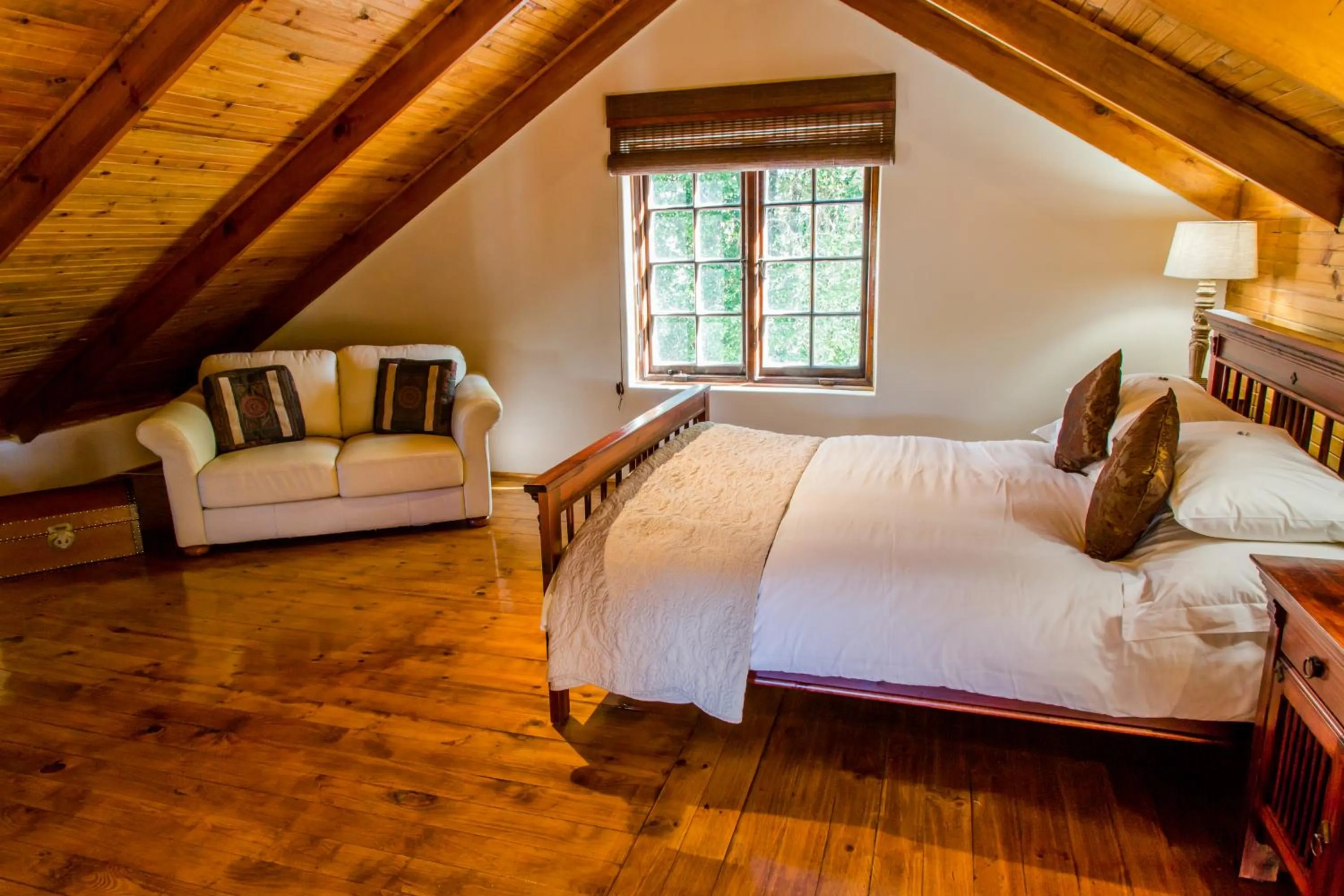 Day, Bed in Le Manoir de Brendel