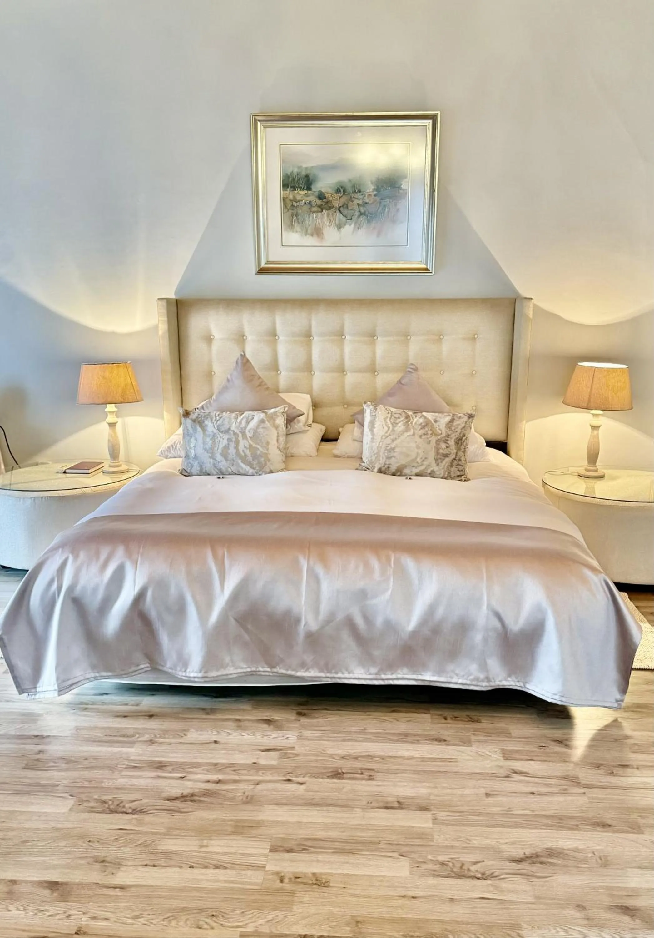 Bedroom, Bed in Le Manoir de Brendel