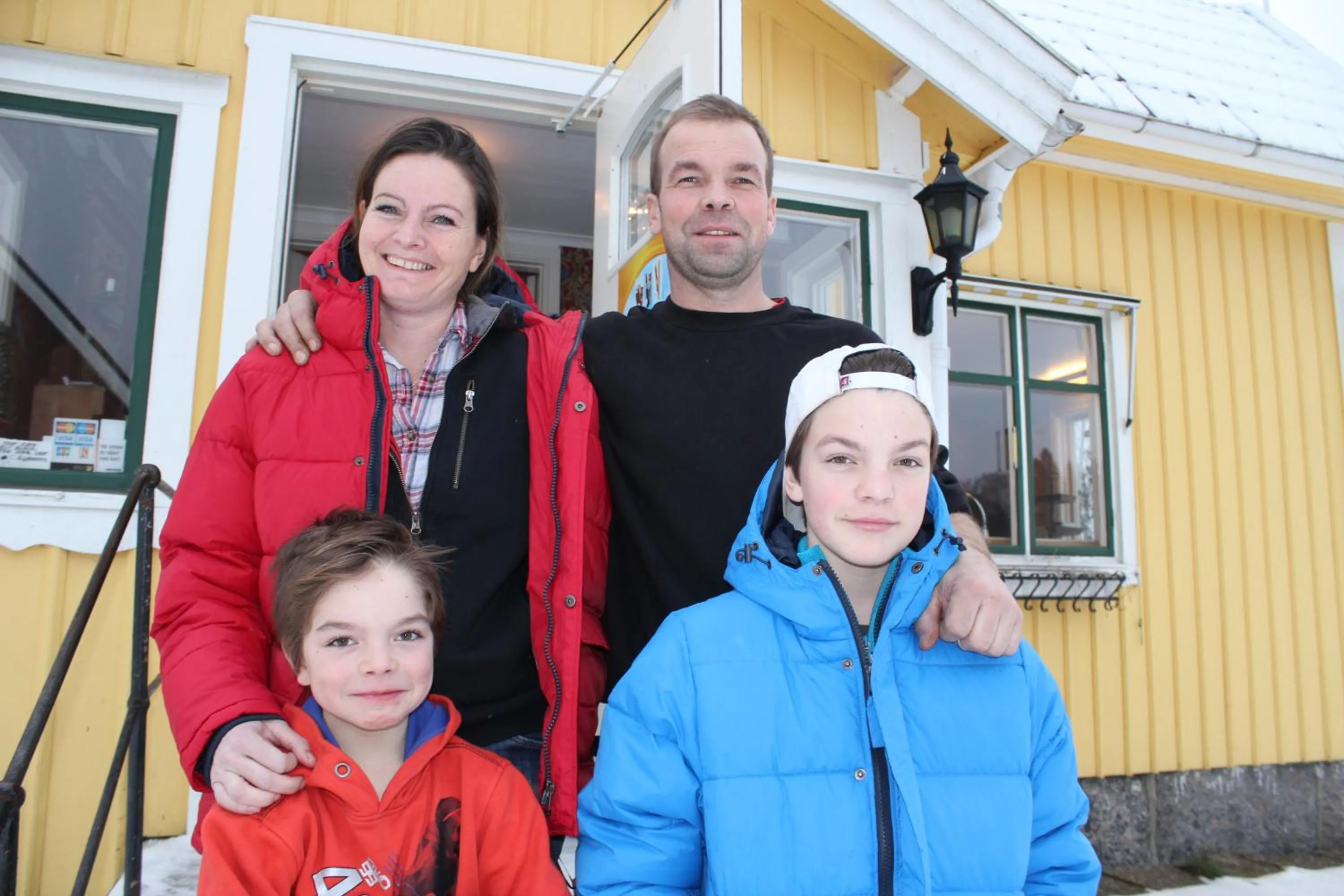 group of guests in Älgbergets Bed & Breakfast