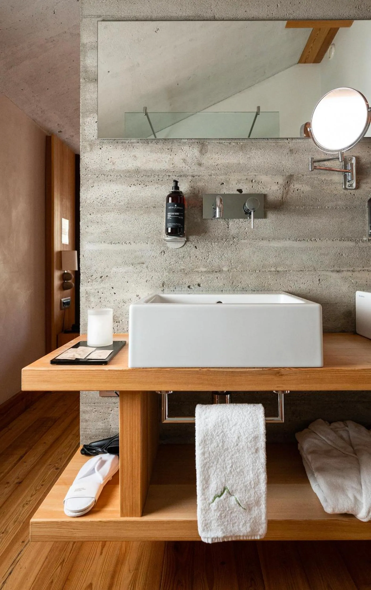 Bathroom in Hotel Larice